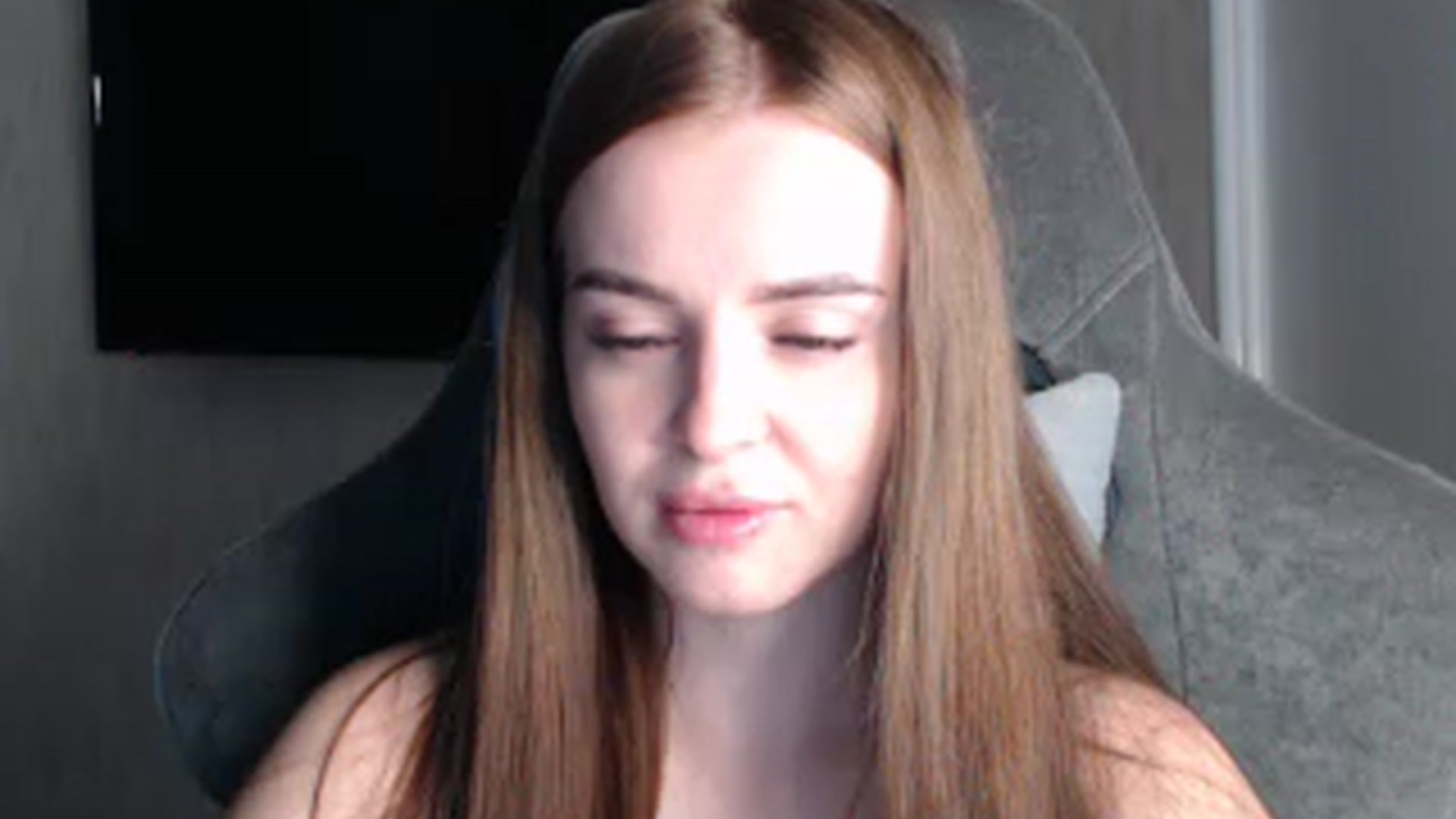 Gallery image thumbnail from BitsyMia's myfreecams stream on, 08/11/2024, 05:46 image 7 of 20