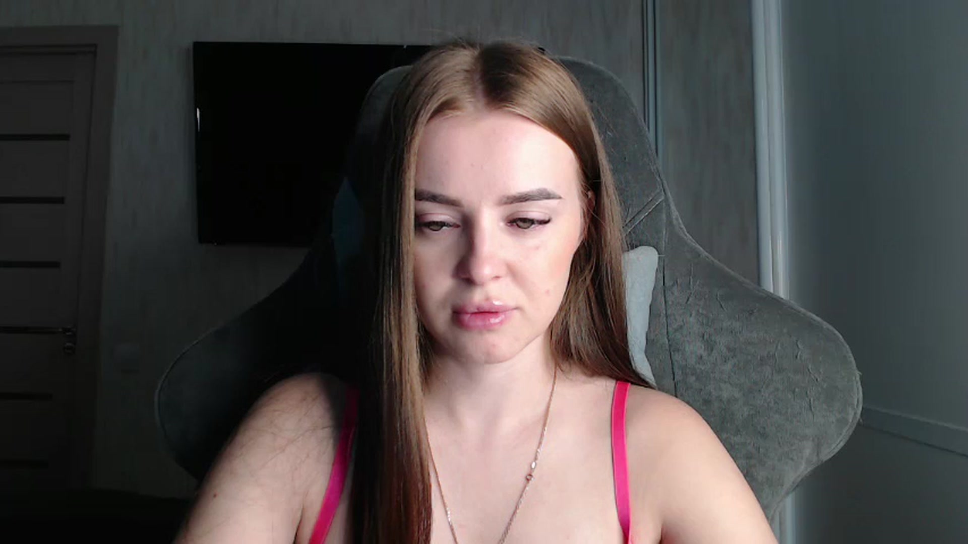 Gallery image thumbnail from BitsyMia's myfreecams stream on, 08/12/2024, 04:57 image 8 of 20