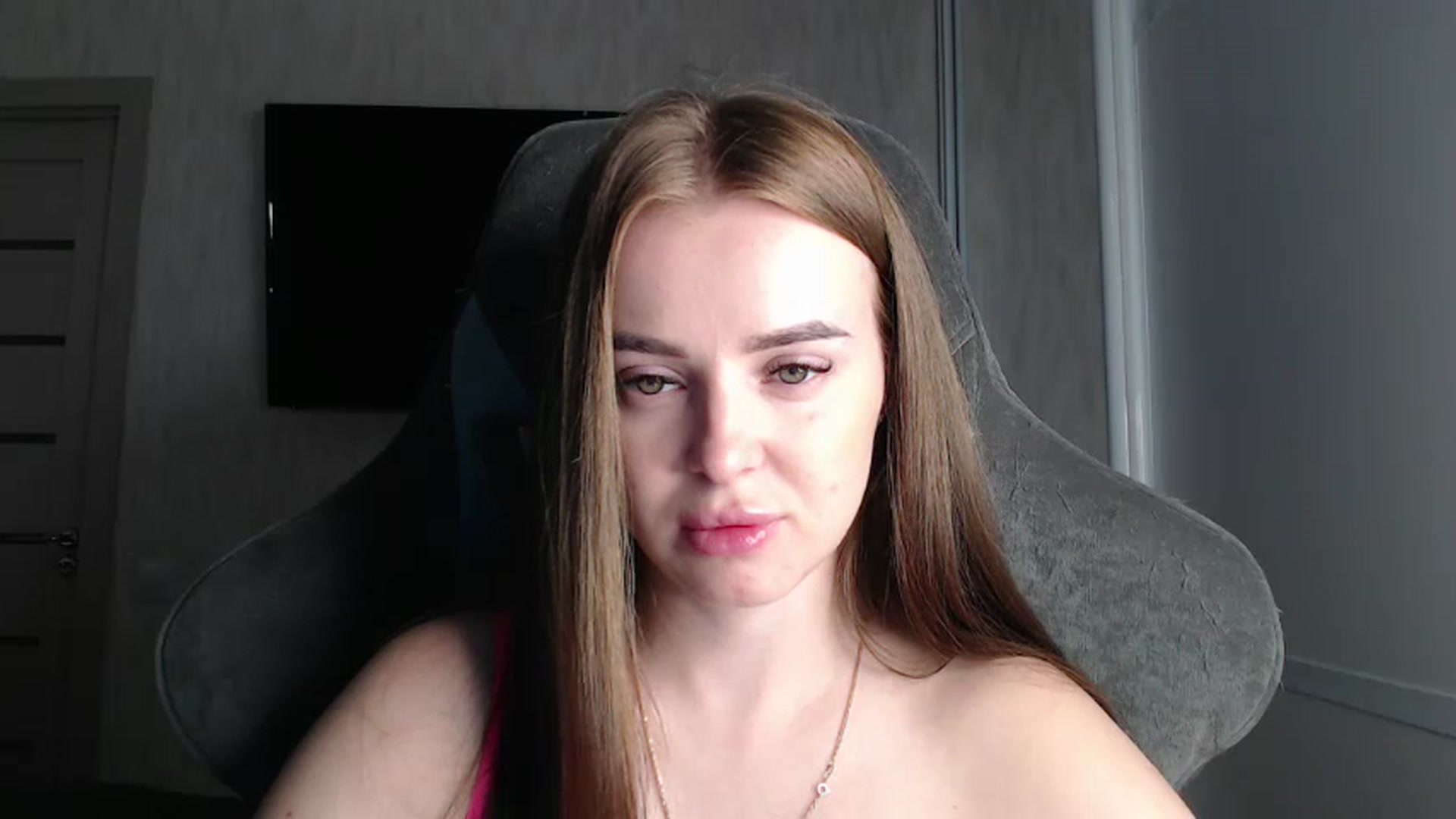 Gallery image thumbnail from BitsyMia's myfreecams stream on, 08/12/2024, 04:57 image 17 of 20
