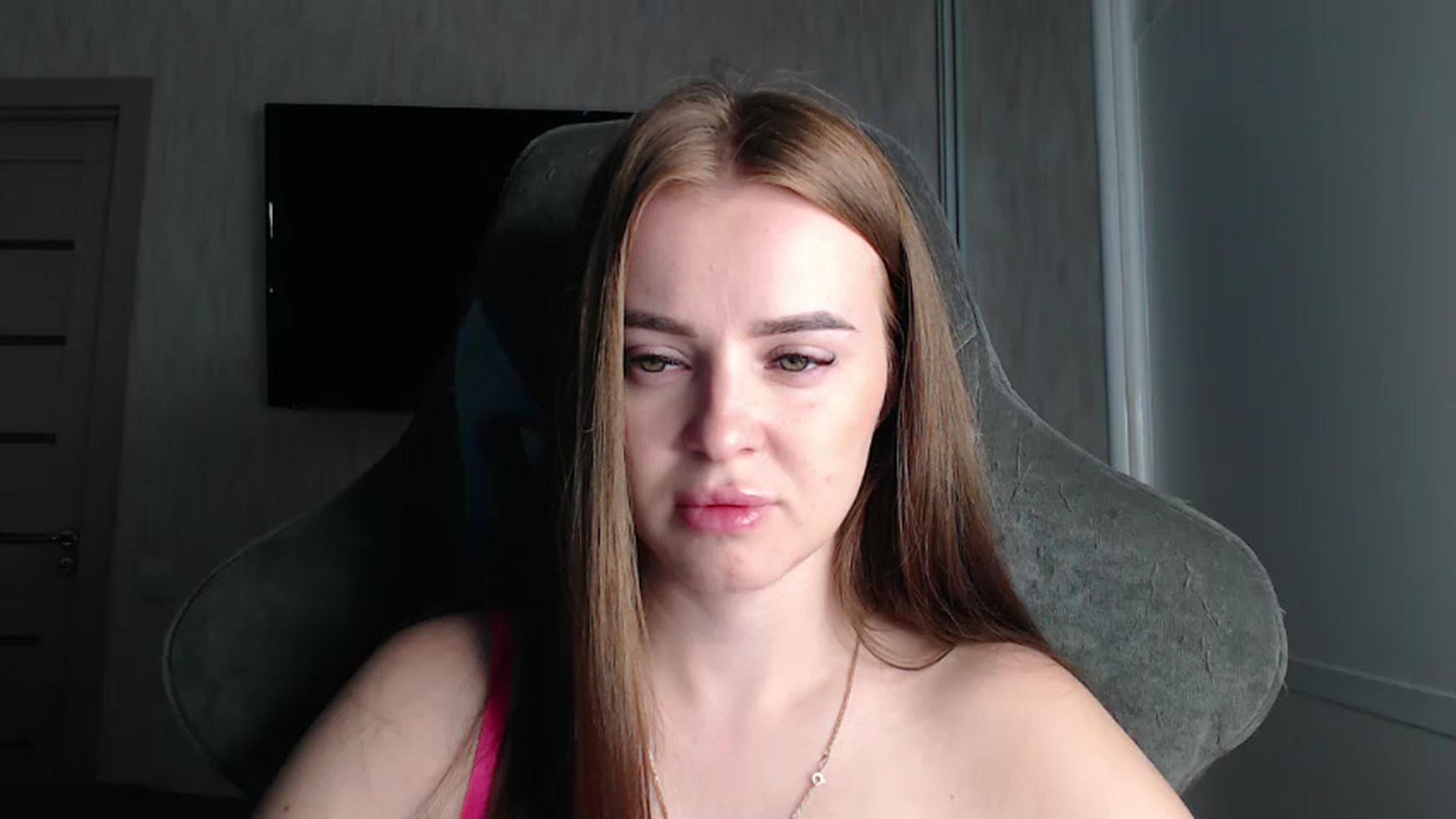 Gallery image thumbnail from BitsyMia's myfreecams stream on, 08/12/2024, 04:57 image 16 of 20