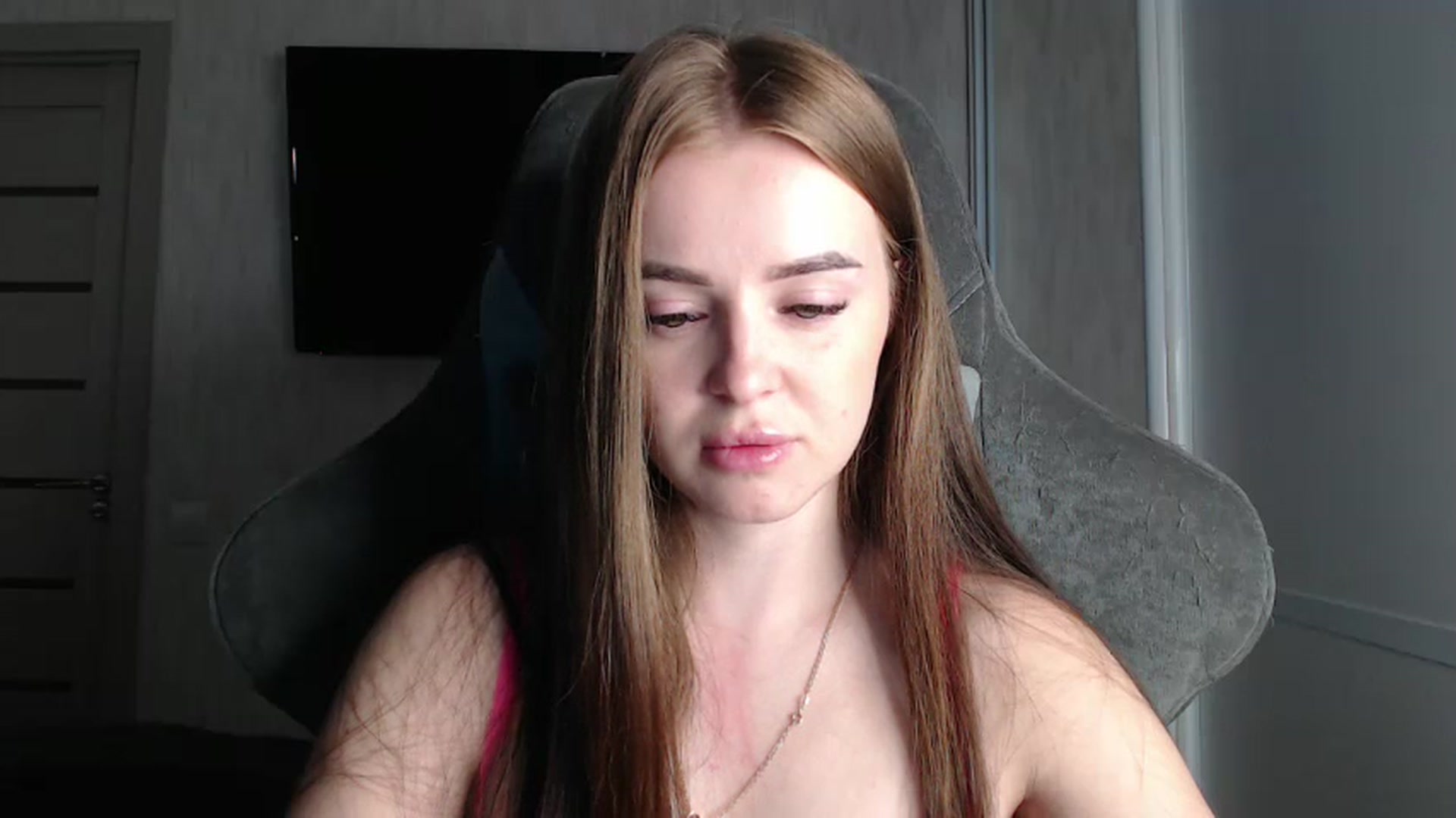 Gallery image thumbnail from BitsyMia's myfreecams stream on, 08/12/2024, 05:14 image 4 of 20