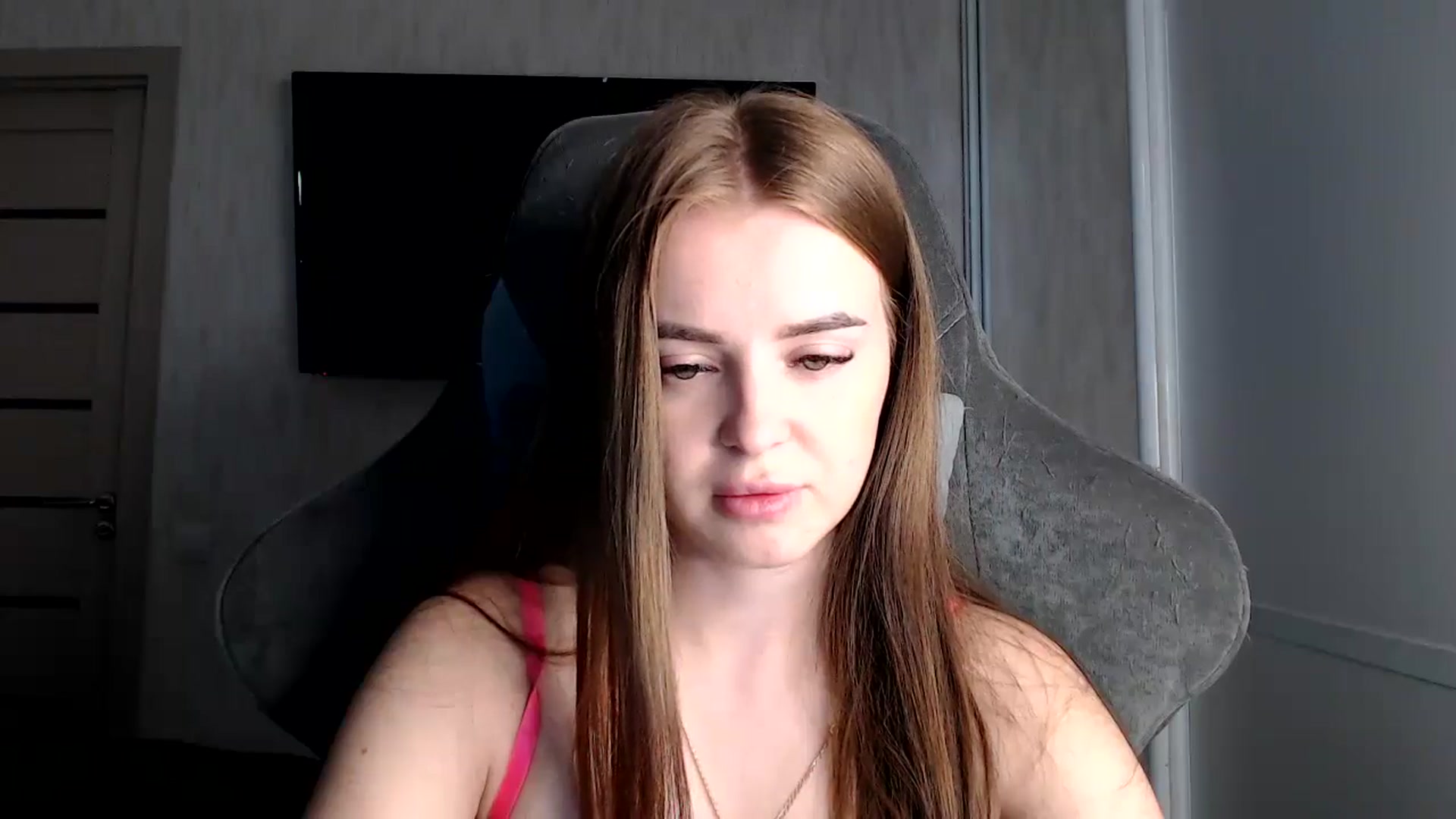 Gallery image thumbnail from BitsyMia's myfreecams stream on, 08/12/2024, 05:57 image 18 of 20