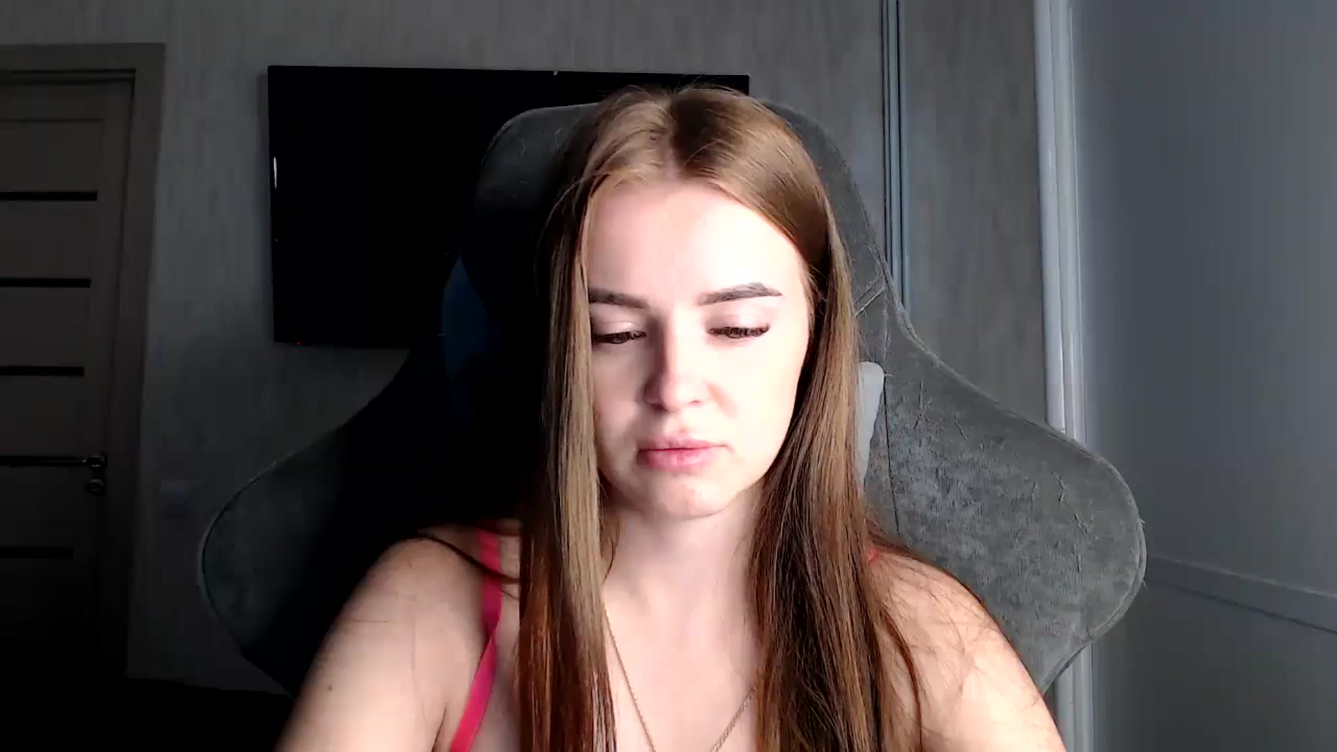 Gallery image thumbnail from BitsyMia's myfreecams stream on, 08/12/2024, 05:57 image 15 of 20