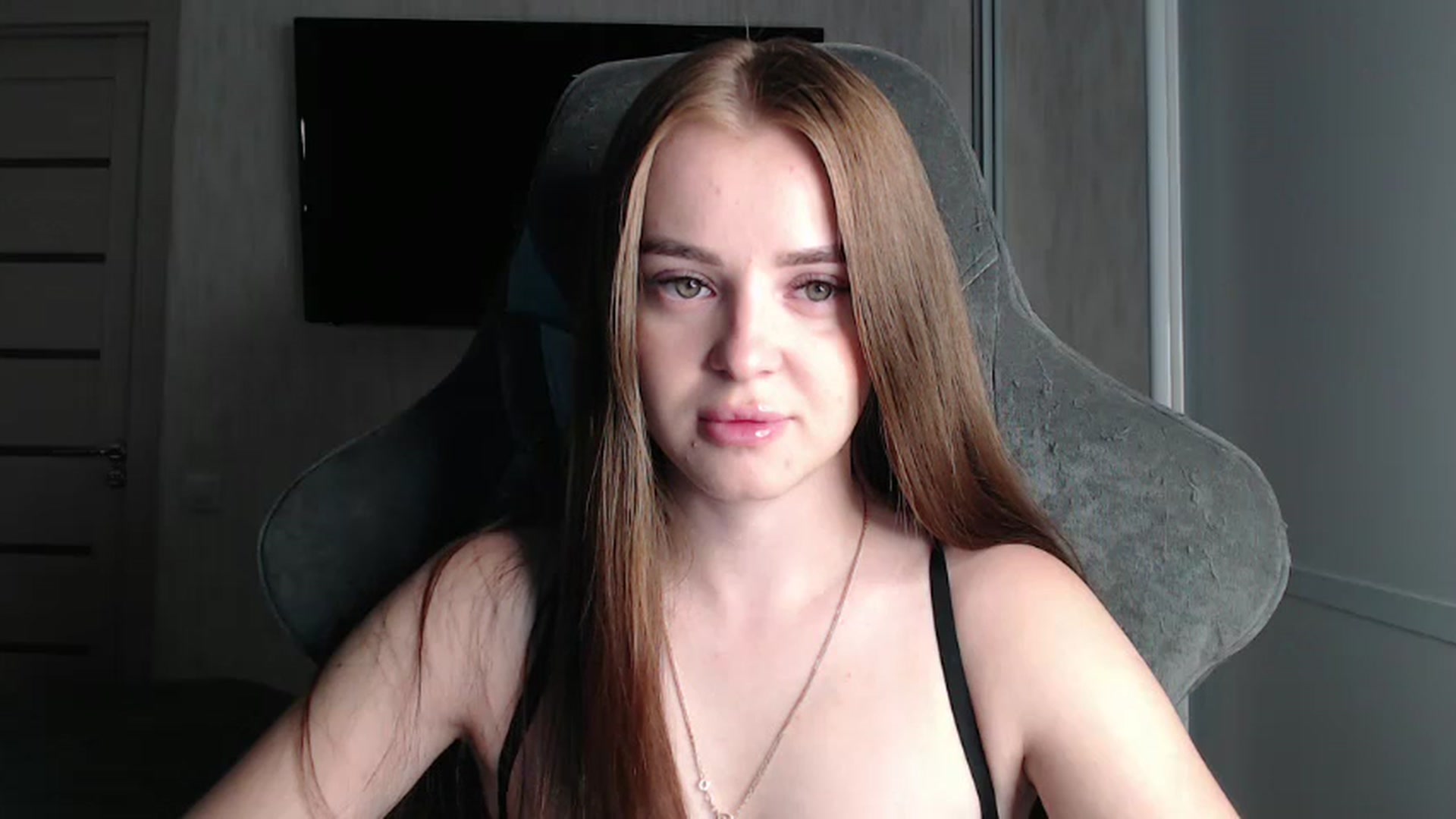 Gallery image thumbnail from BitsyMia's myfreecams stream on, 08/19/2024, 04:26 image 3 of 20