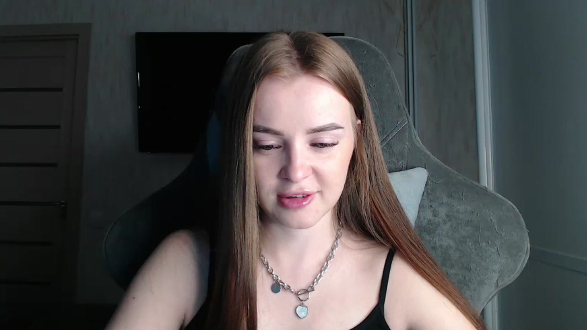 Gallery image thumbnail from BitsyMia's myfreecams stream on, 08/22/2024, 05:34 image 2 of 20