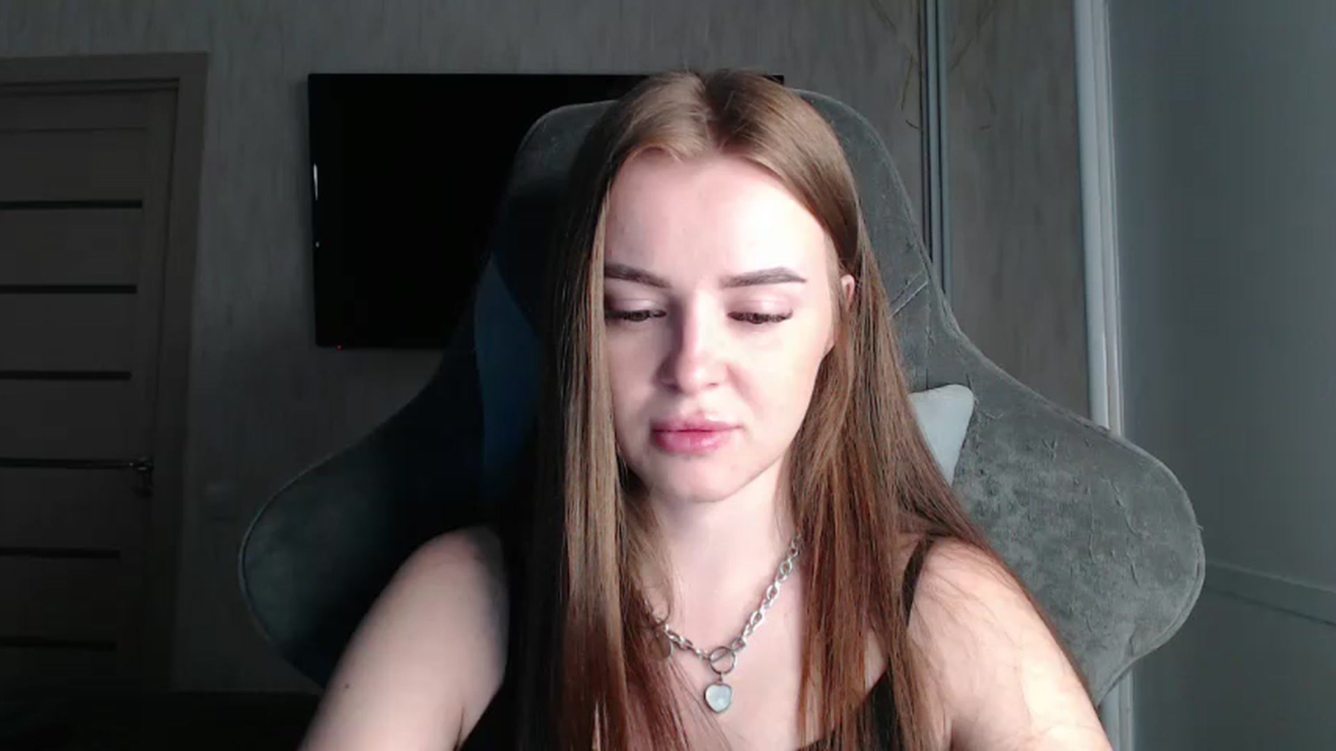 Gallery image thumbnail from BitsyMia's myfreecams stream on, 08/22/2024, 05:34 image 9 of 20