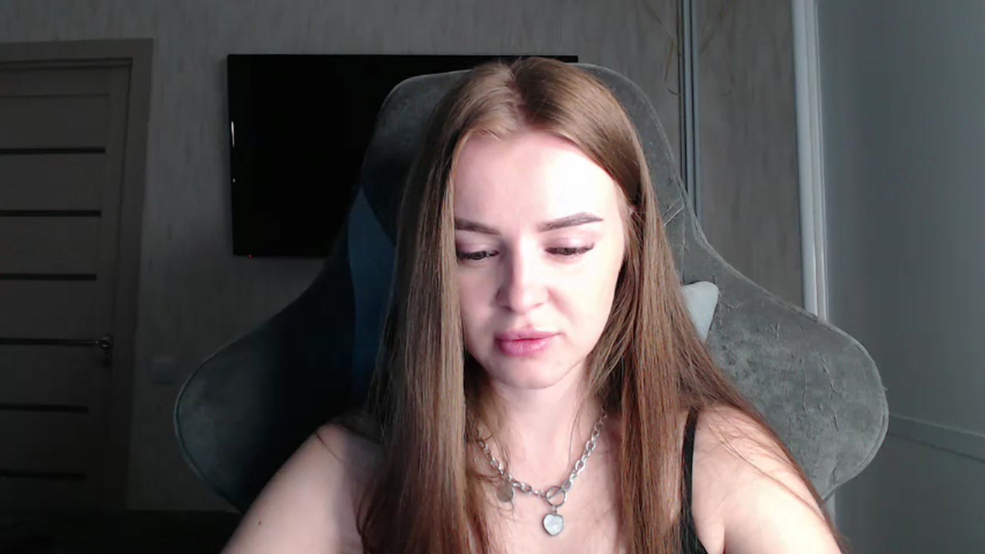 Gallery image thumbnail from BitsyMia's myfreecams stream on, 08/22/2024, 05:34 image 17 of 20
