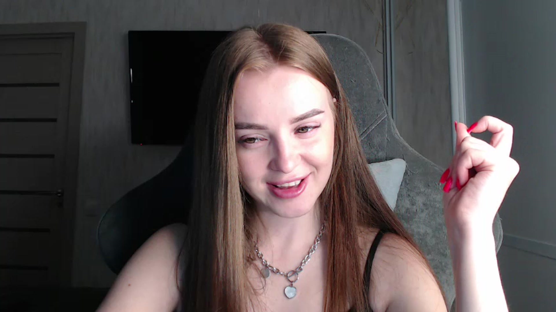 Gallery image thumbnail from BitsyMia's myfreecams stream on, 08/22/2024, 05:34 image 14 of 20