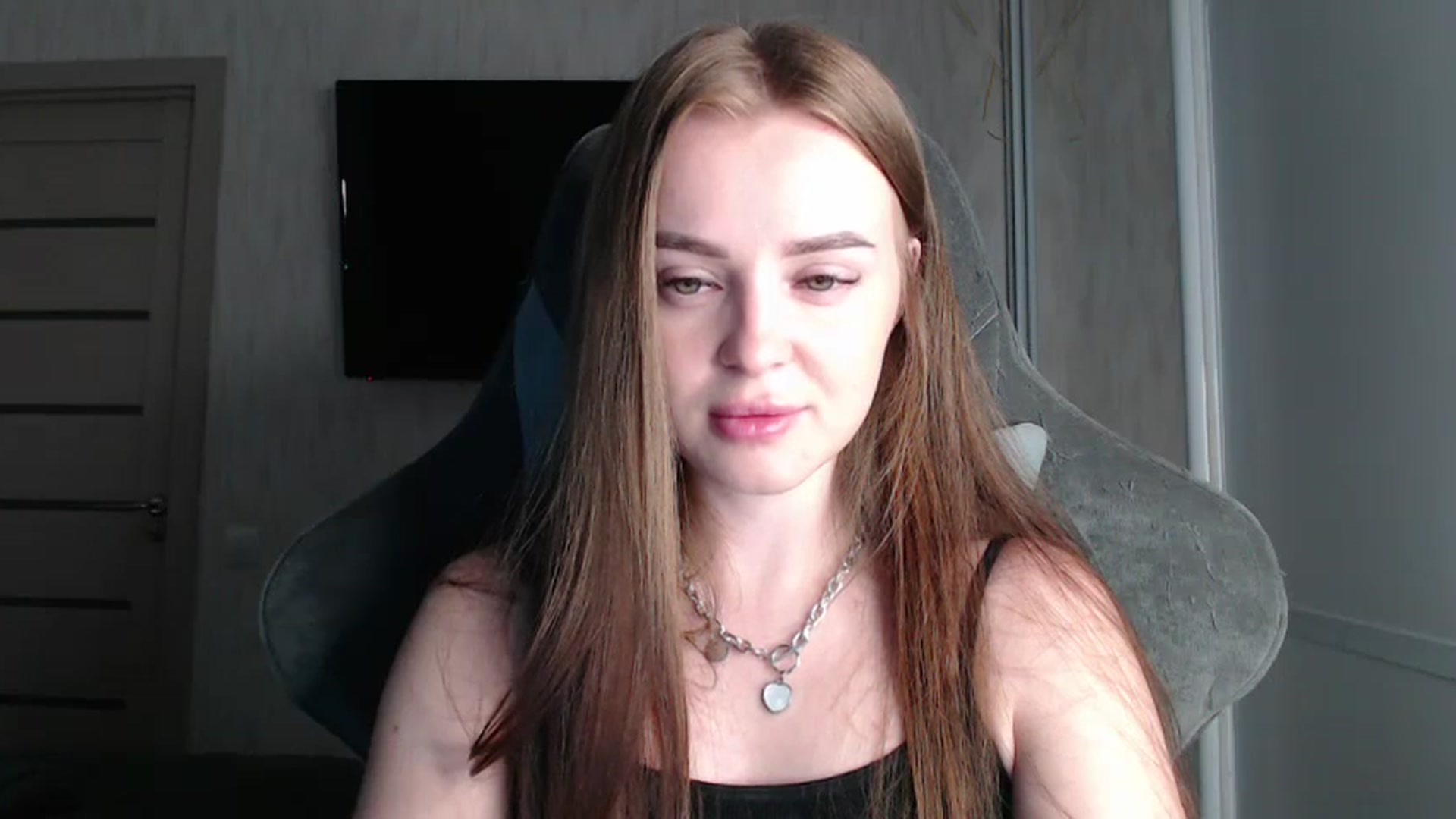Gallery image thumbnail from BitsyMia's myfreecams stream on, 08/22/2024, 05:34 image 19 of 20