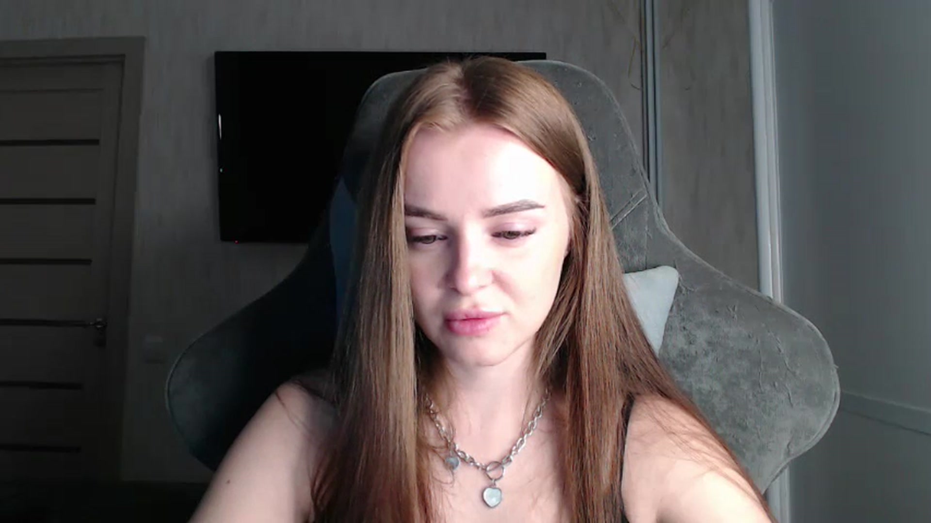 Gallery image thumbnail from BitsyMia's myfreecams stream on, 08/22/2024, 05:34 image 18 of 20