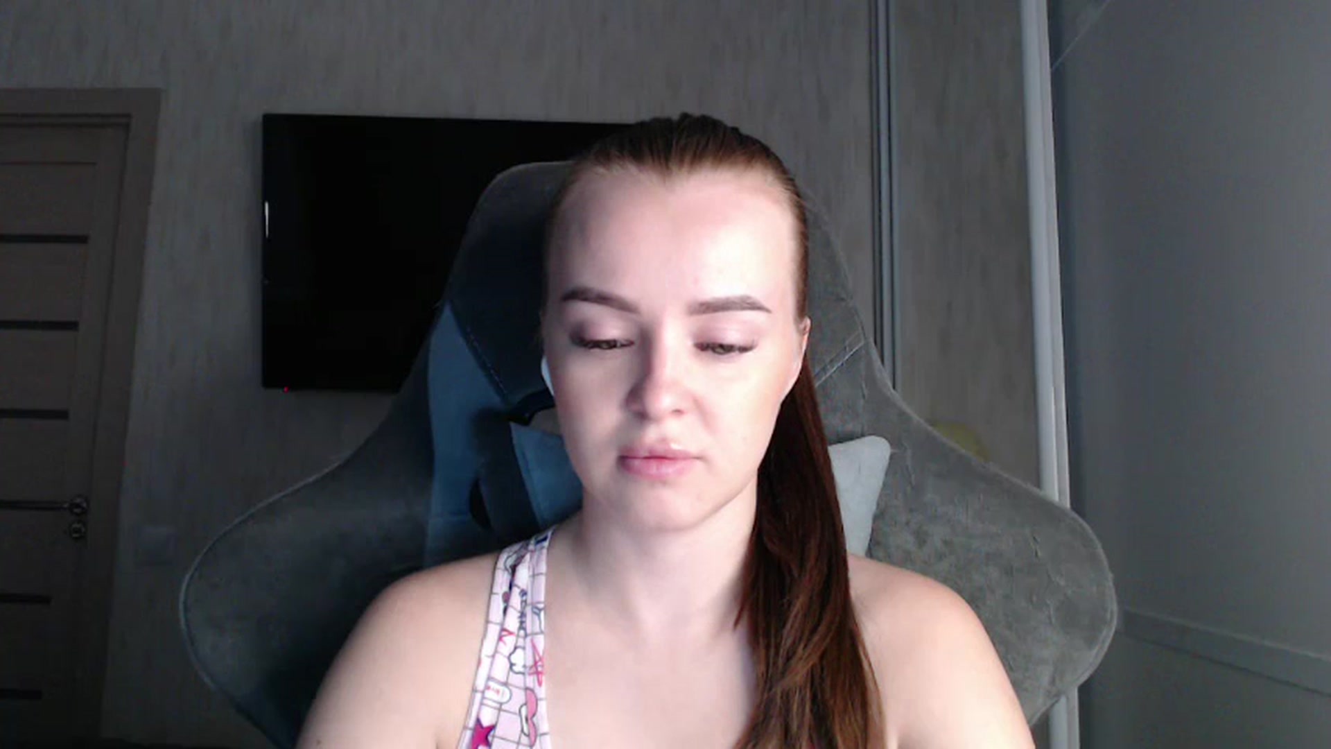 Gallery image thumbnail from BitsyMia's myfreecams stream on, 08/26/2024, 04:40 image 6 of 20