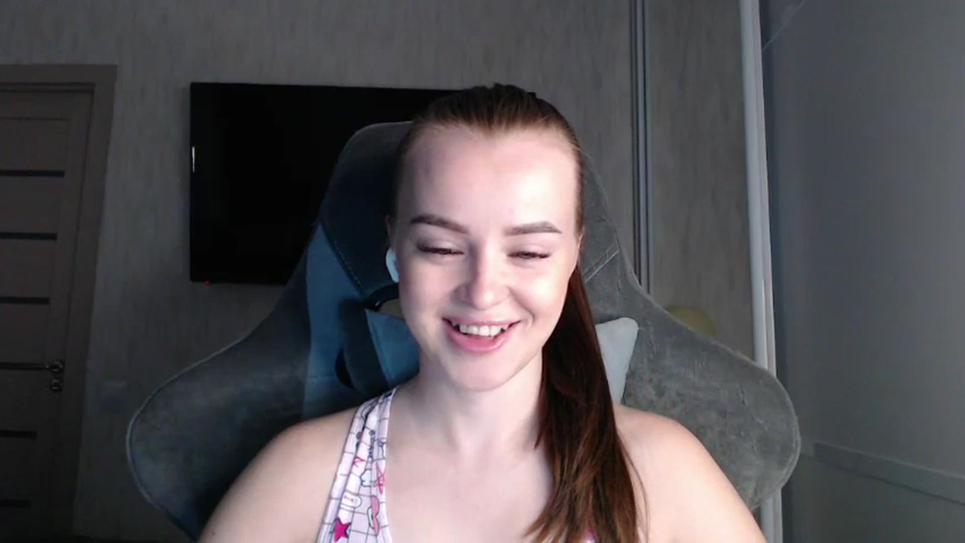 Gallery image thumbnail from BitsyMia's myfreecams stream on, 08/26/2024, 04:40 image 10 of 20