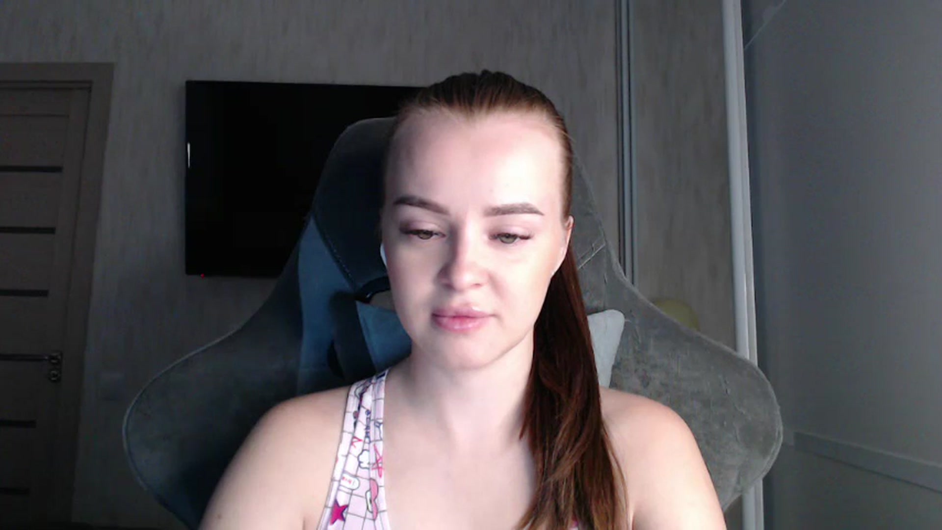 Gallery image thumbnail from BitsyMia's myfreecams stream on, 08/26/2024, 04:40 image 4 of 20