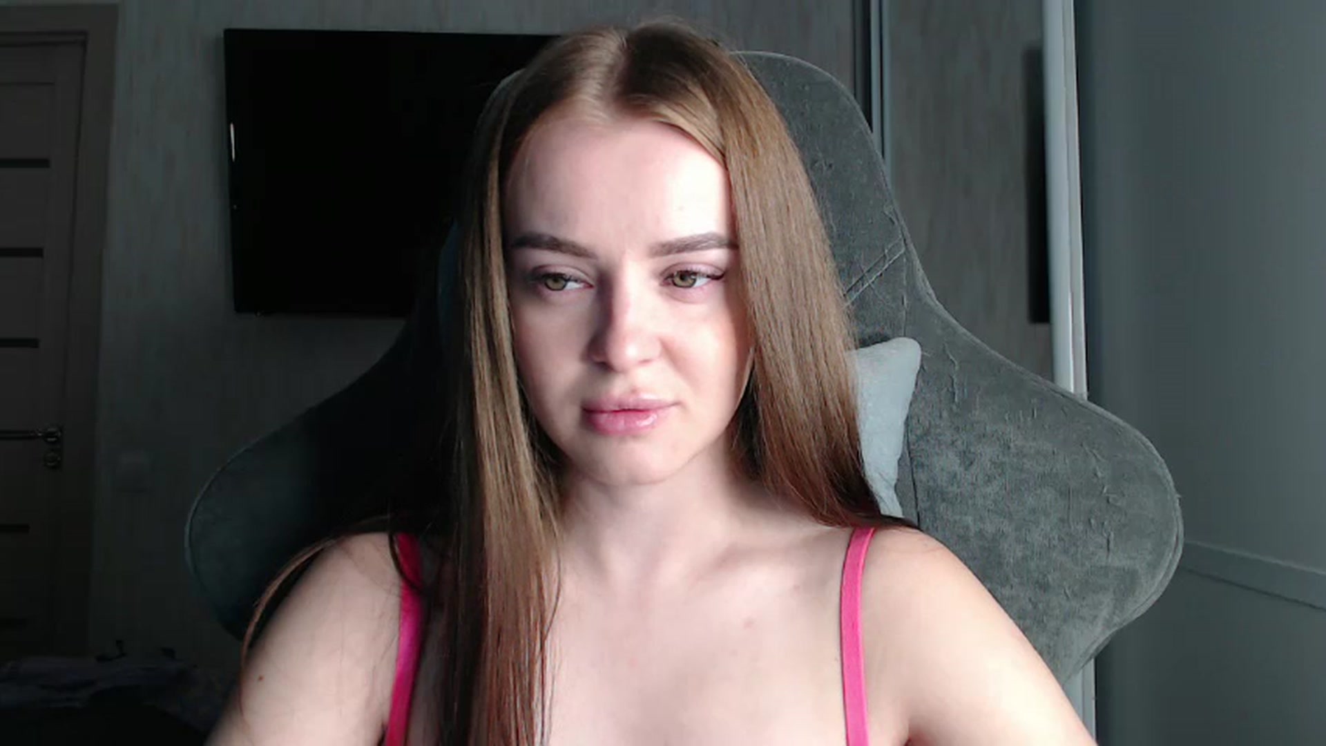 Gallery image thumbnail from BitsyMia's myfreecams stream on, 08/27/2024, 05:21 image 6 of 20