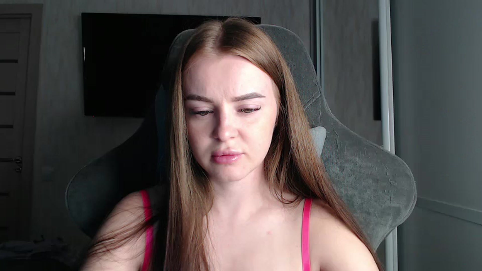 Gallery image thumbnail from BitsyMia's myfreecams stream on, 08/27/2024, 05:21 image 13 of 20