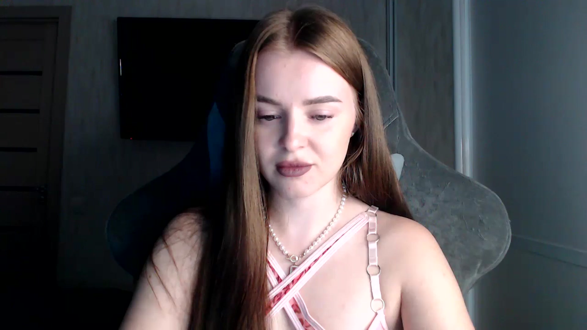 Gallery image thumbnail from BitsyMia's myfreecams stream on, 09/05/2024, 05:13 image 3 of 20