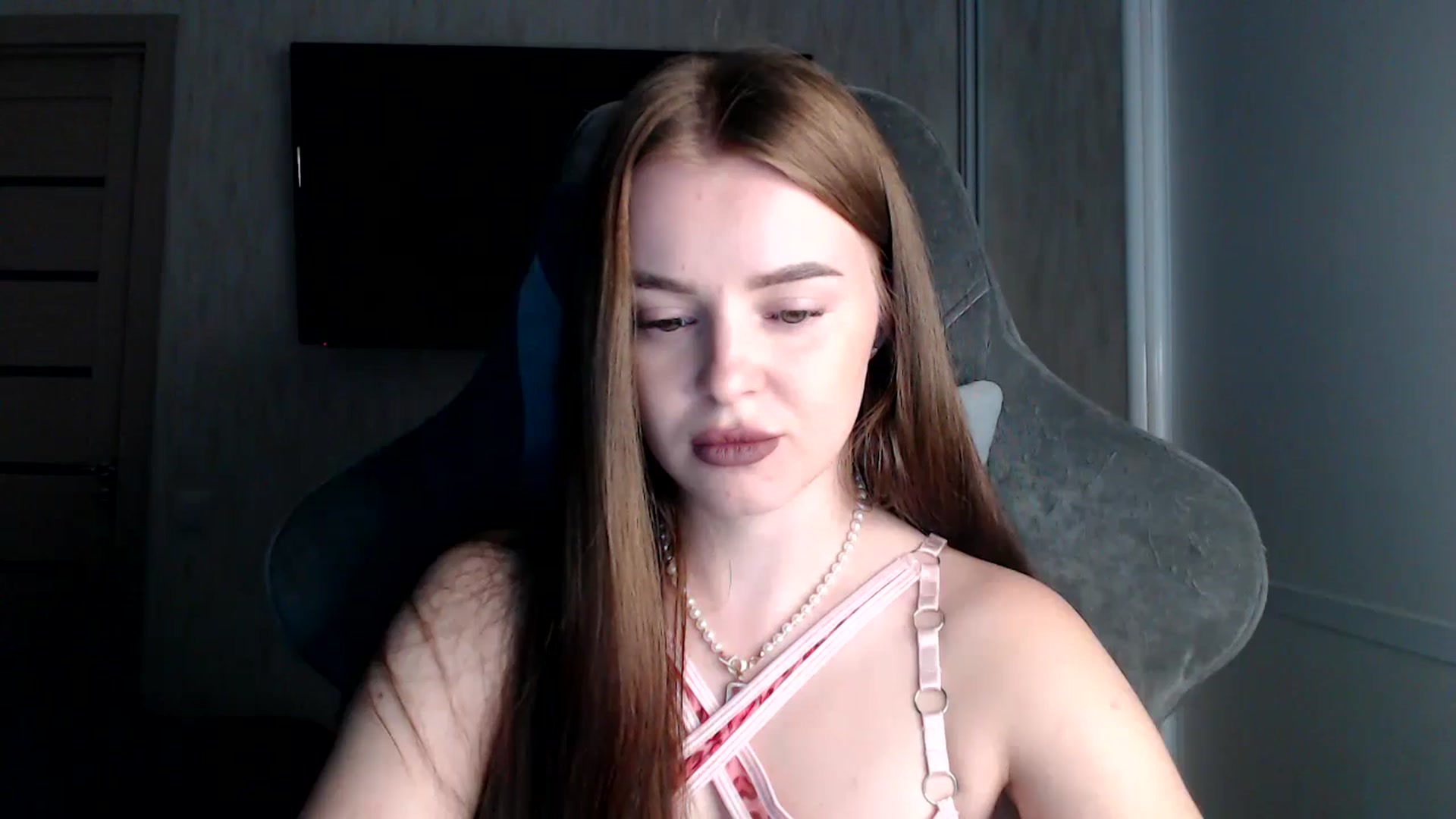 Gallery image thumbnail from BitsyMia's myfreecams stream on, 09/05/2024, 05:13 image 7 of 20
