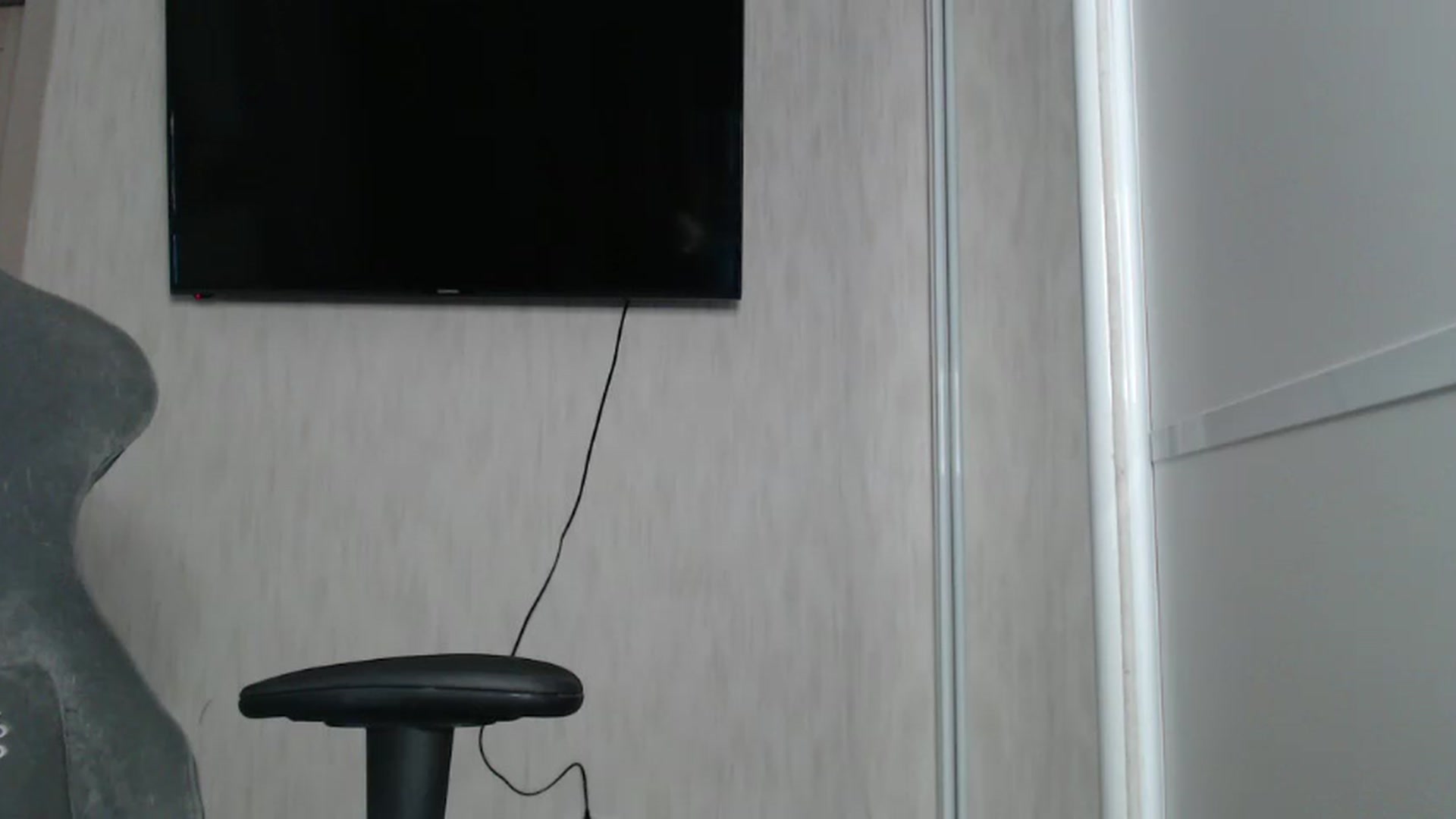 Gallery image thumbnail from BitsyMia's myfreecams stream on, 10/21/2024, 05:52 image 14 of 20