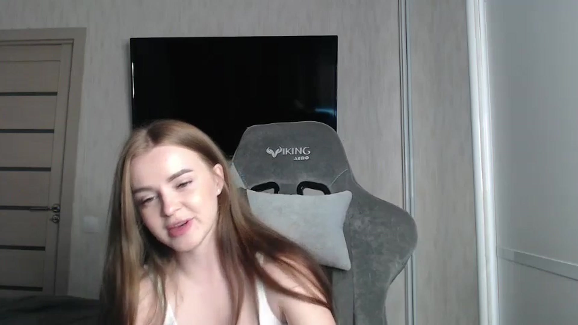 Gallery image thumbnail from BitsyMia's myfreecams stream on, 10/21/2024, 05:52 image 20 of 20