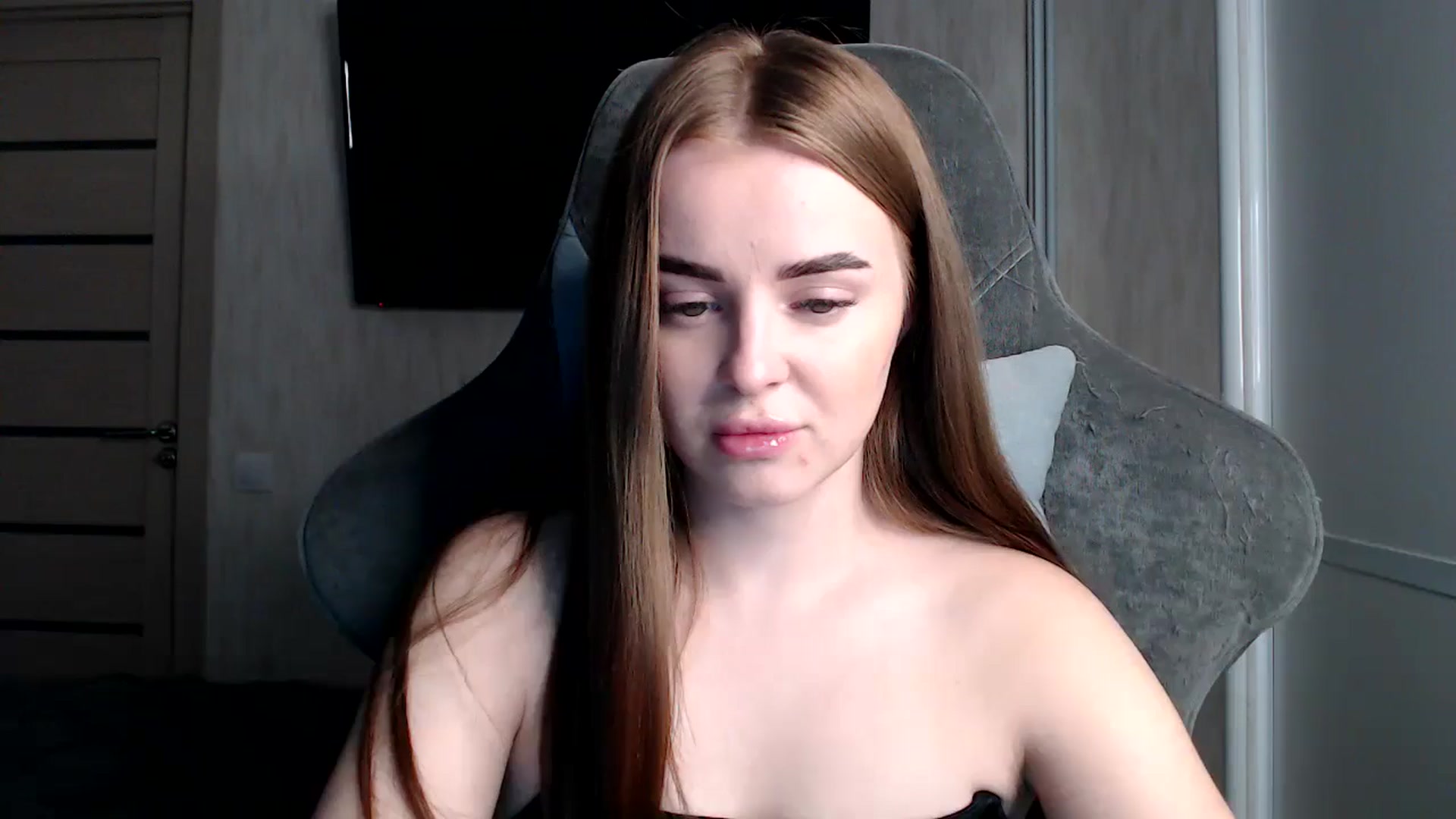 Gallery image thumbnail from BitsyMia's myfreecams stream on, 10/24/2024, 06:28 image 4 of 20
