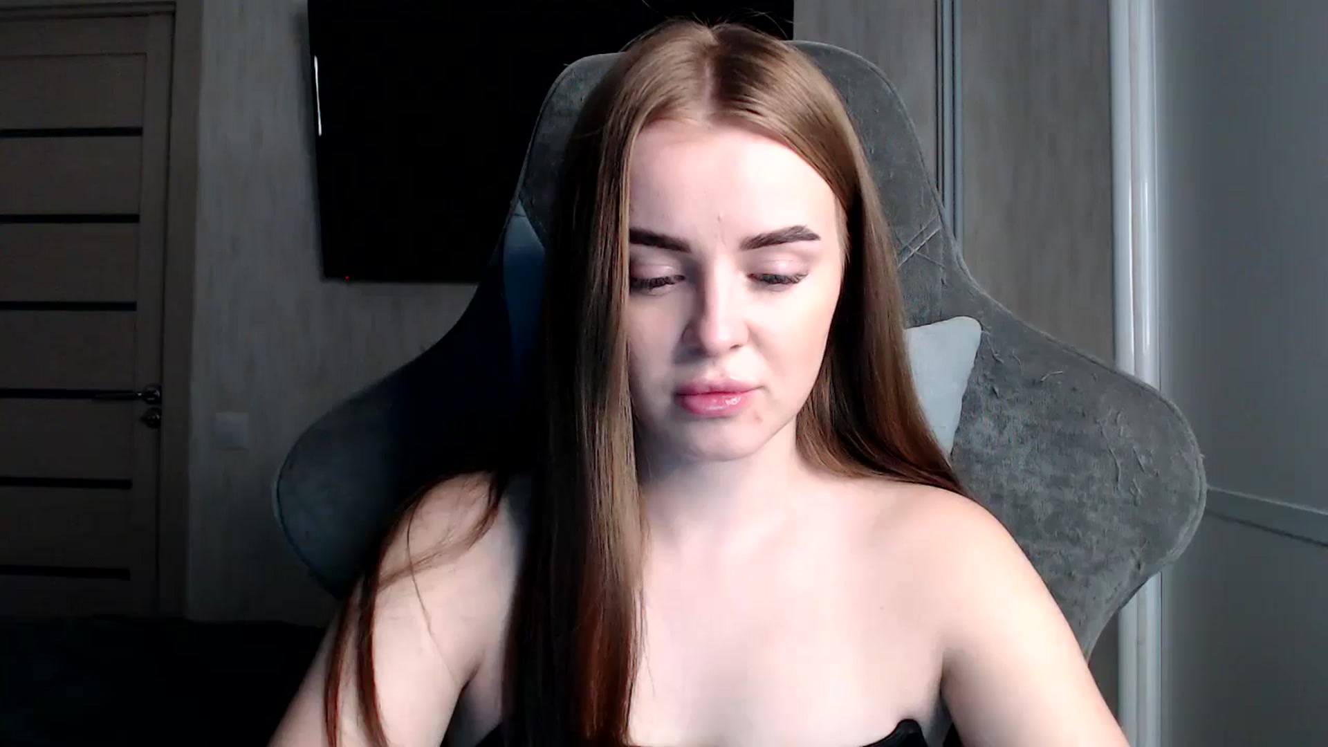 Gallery image thumbnail from BitsyMia's myfreecams stream on, 10/24/2024, 06:28 image 2 of 20