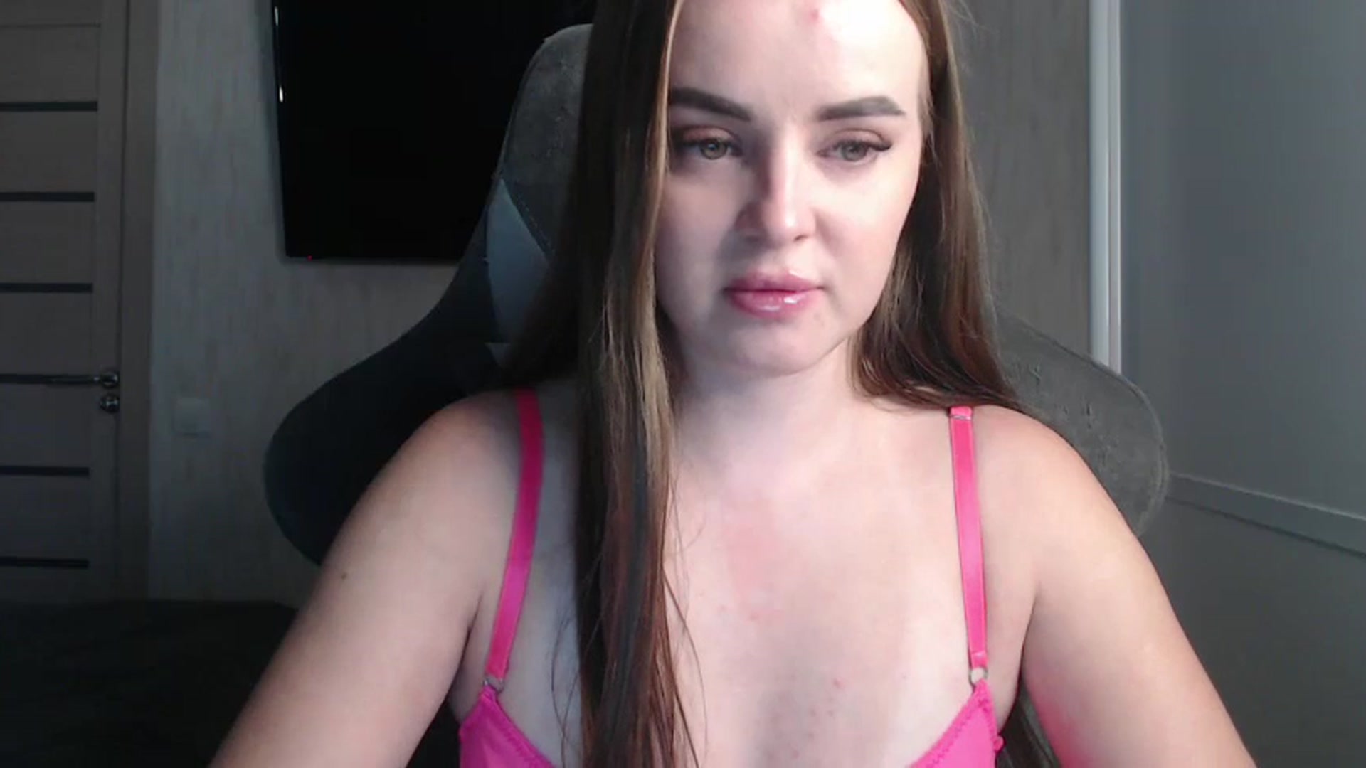 Gallery image thumbnail from BitsyMia's myfreecams stream on, 11/20/2024, 06:13 image 2 of 20