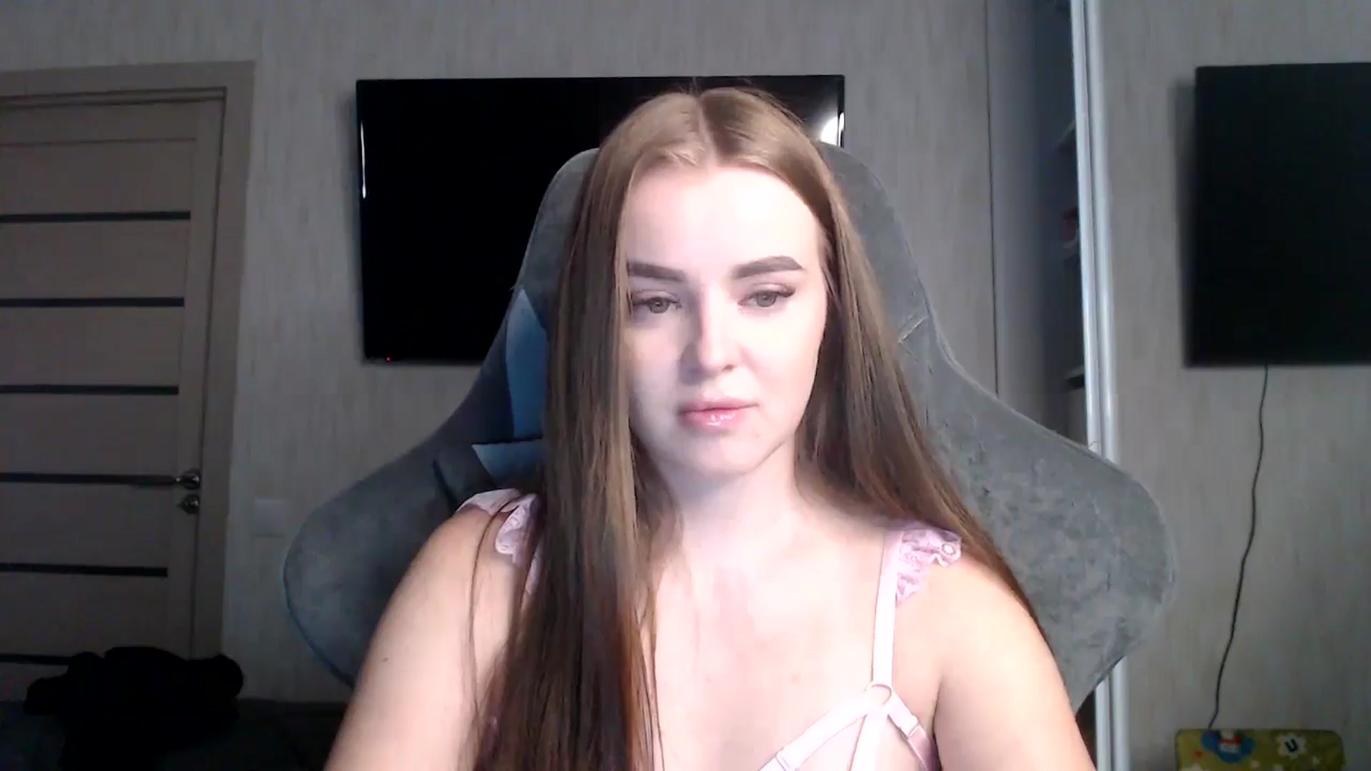 Gallery image thumbnail from BitsyMia's myfreecams stream on, 11/24/2024, 05:41 image 16 of 20