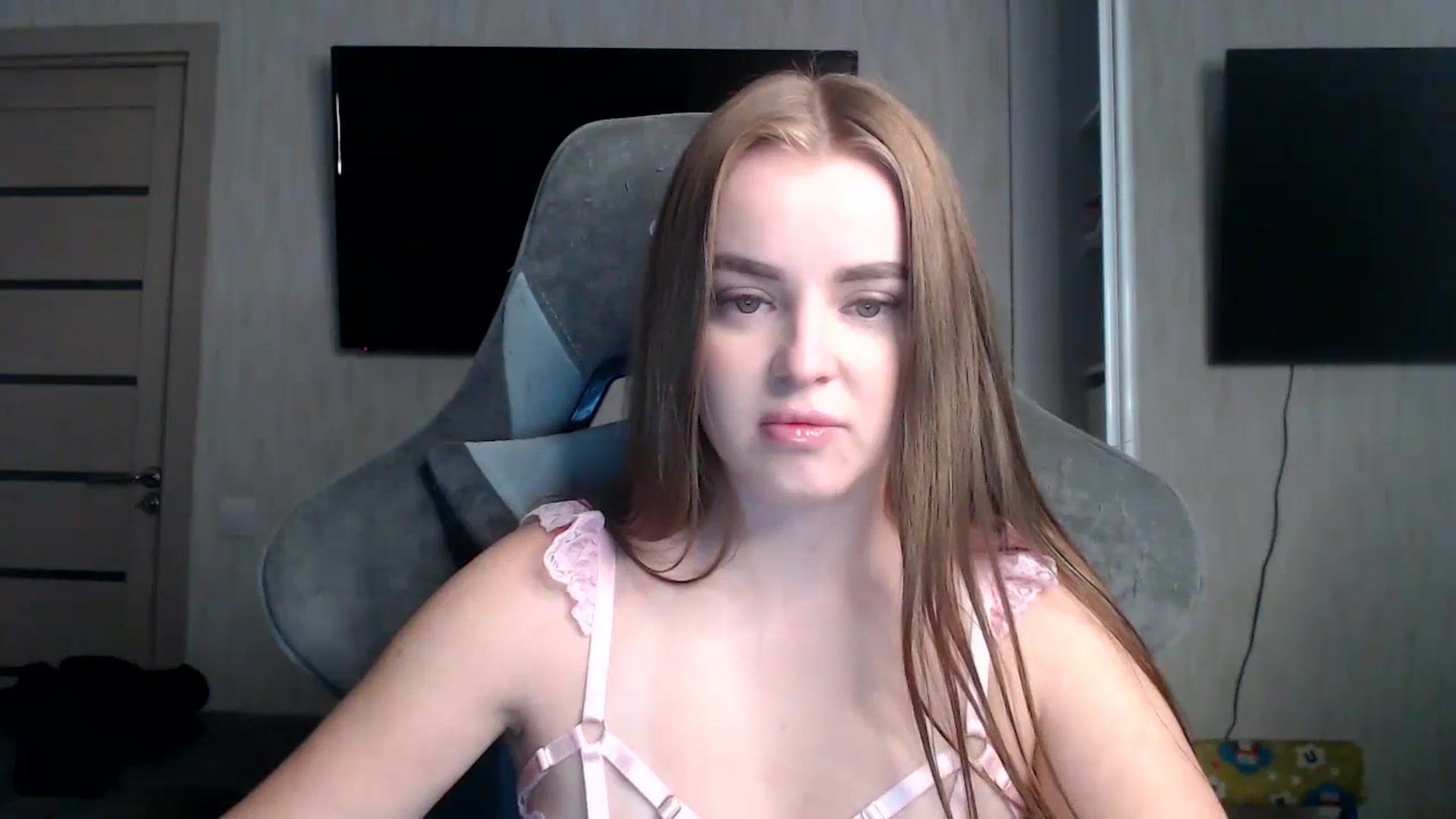 Gallery image thumbnail from BitsyMia's myfreecams stream on, 11/24/2024, 05:41 image 8 of 20