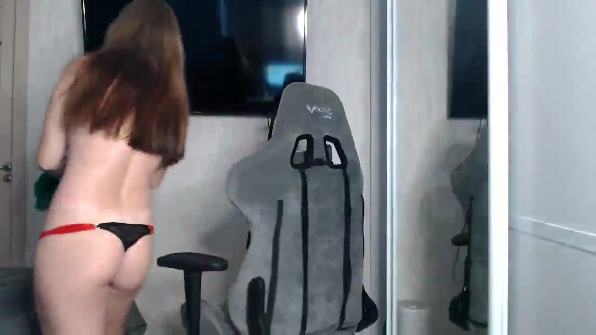 Gallery image thumbnail from BitsyMia's myfreecams stream on, 12/13/2024, 03:42 image 5 of 20
