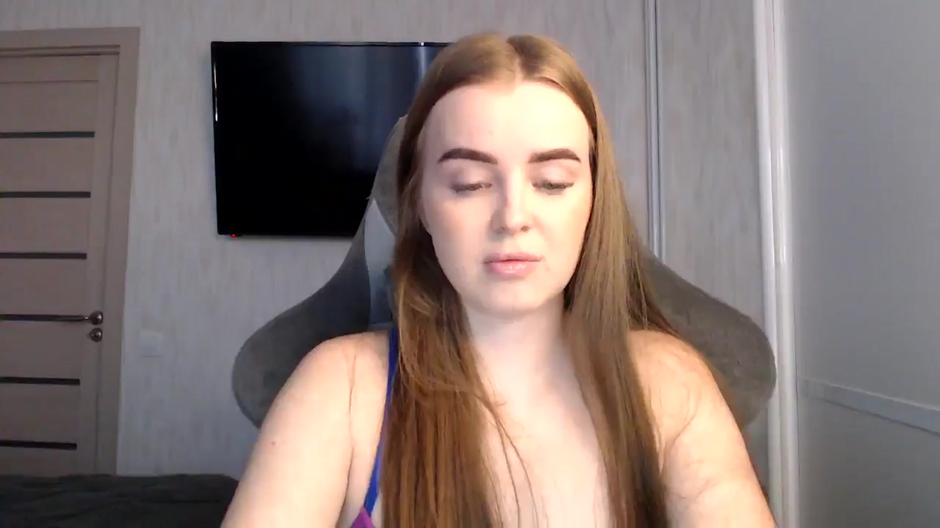 Gallery image thumbnail from BitsyMia's myfreecams stream on, 12/16/2024, 05:35 image 4 of 20