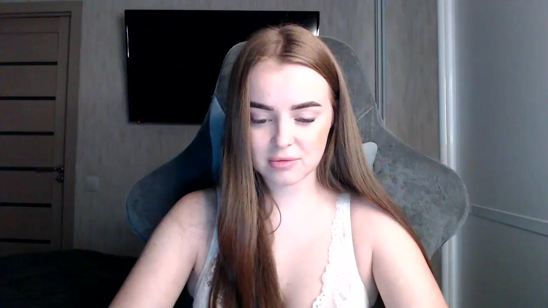 Gallery image thumbnail from BitsyMia's myfreecams stream on, 12/19/2024, 02:27 image 17 of 20