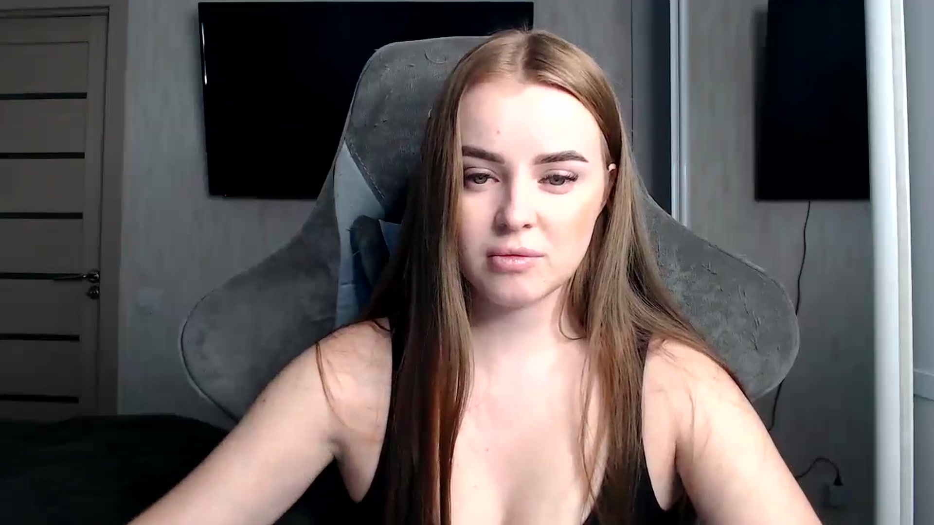 Gallery image thumbnail from BitsyMia's myfreecams stream on, 12/23/2024, 05:08 image 14 of 20