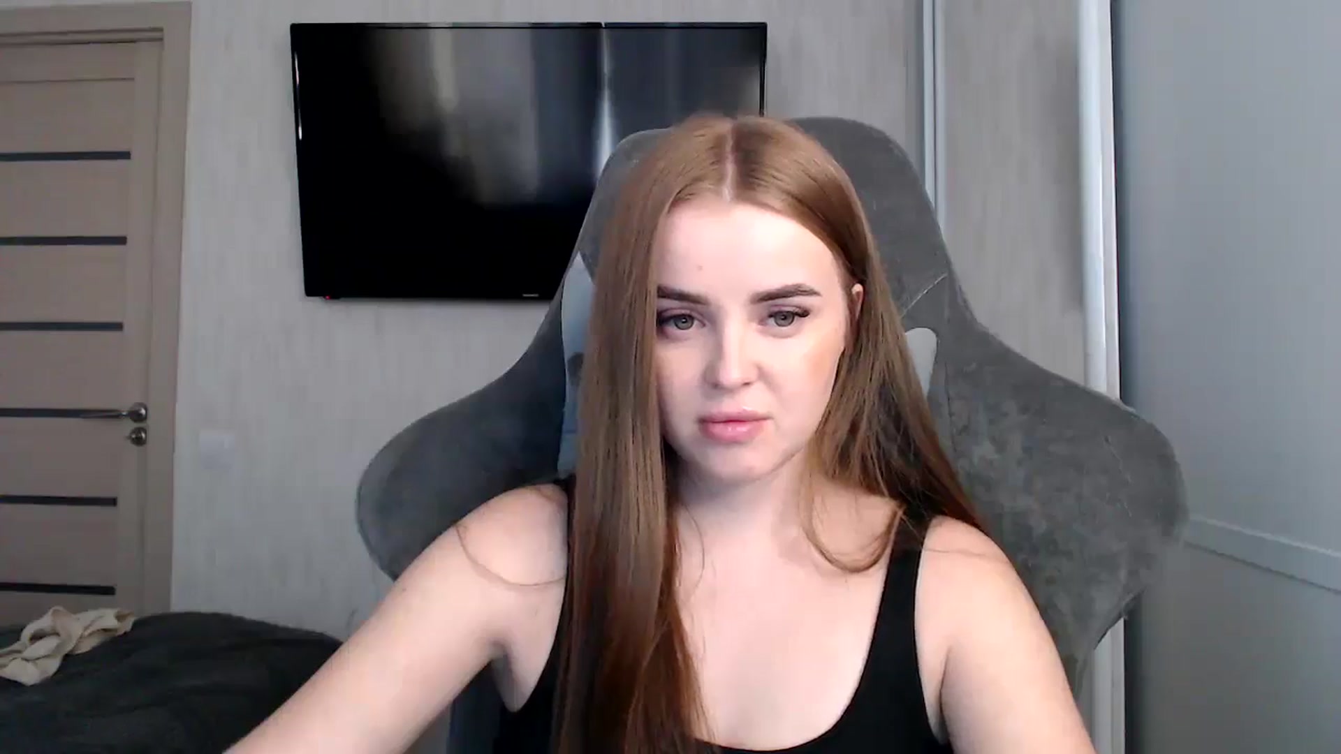 Gallery image thumbnail from BitsyMia's myfreecams stream on, 12/24/2024, 08:07 image 18 of 20