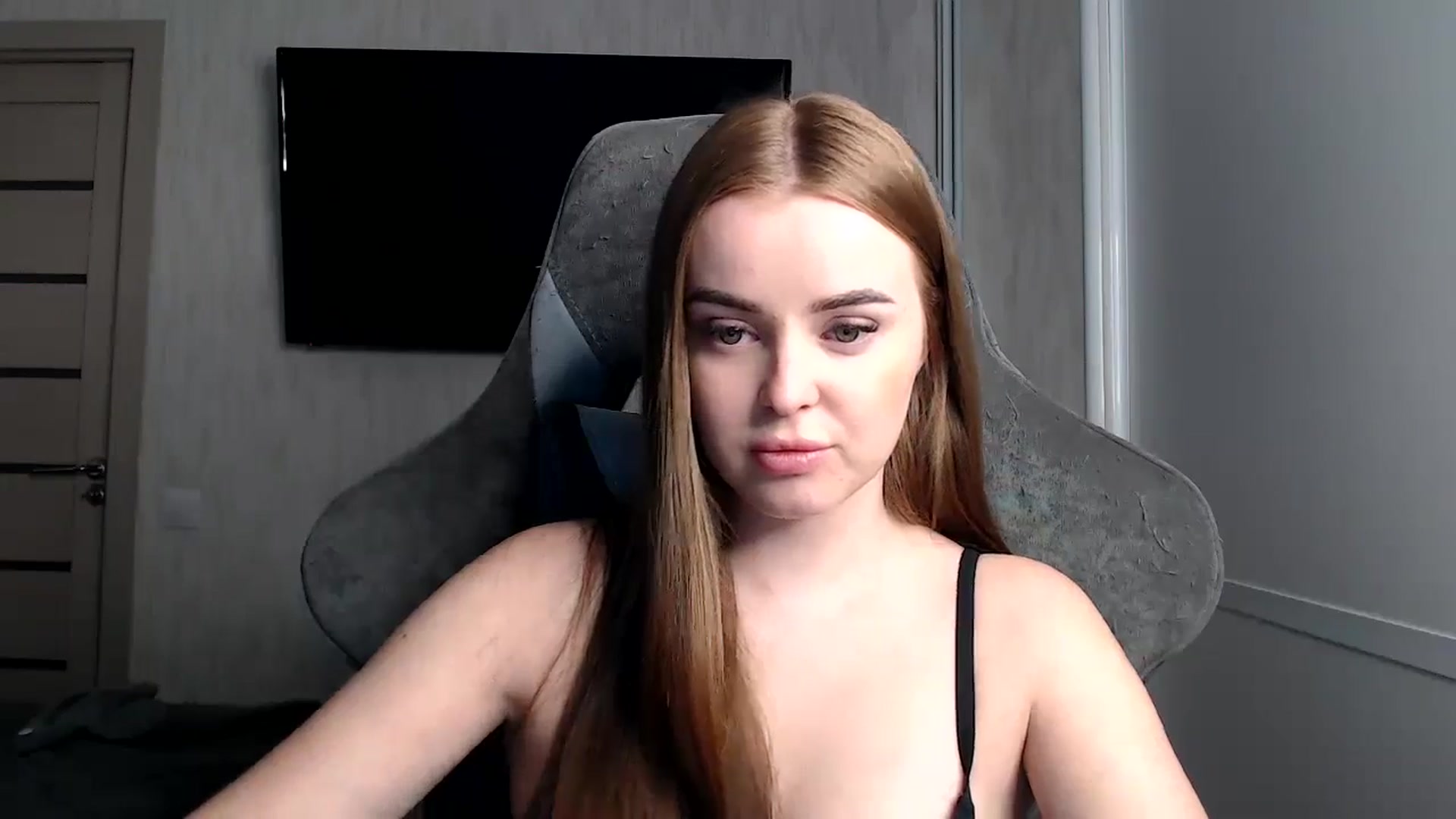 Gallery image thumbnail from BitsyMia's myfreecams stream on, 12/28/2024, 05:59 image 7 of 20