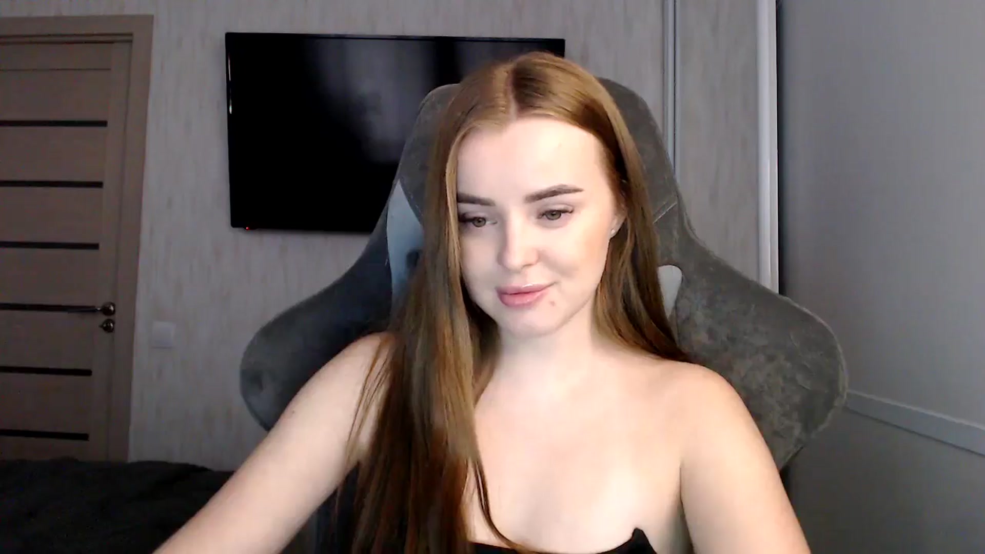 Gallery image thumbnail from BitsyMia's myfreecams stream on, 01/05/2025, 06:07 image 18 of 20