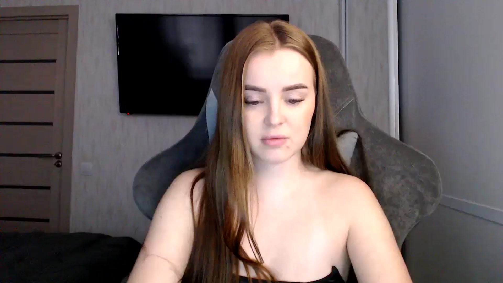 Gallery image thumbnail from BitsyMia's myfreecams stream on, 01/05/2025, 06:07 image 12 of 20