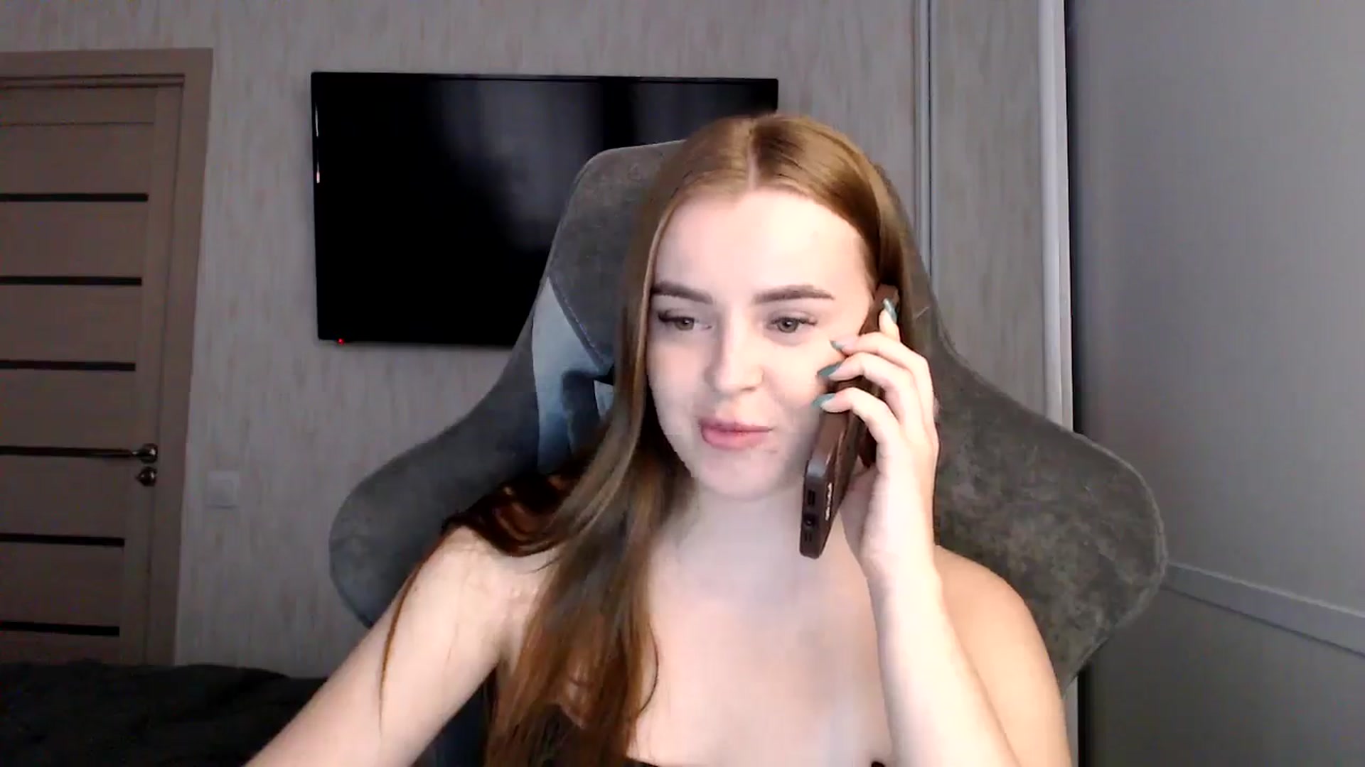 Gallery image thumbnail from BitsyMia's myfreecams stream on, 01/05/2025, 06:07 image 10 of 20