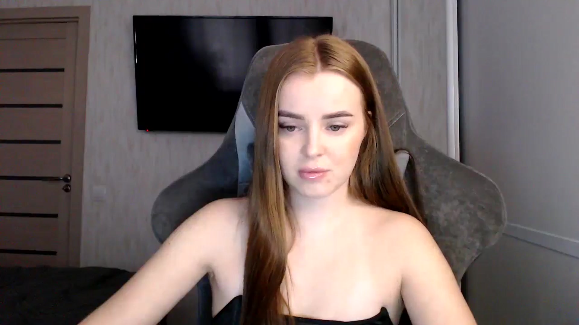 Gallery image thumbnail from BitsyMia's myfreecams stream on, 01/05/2025, 06:07 image 14 of 20