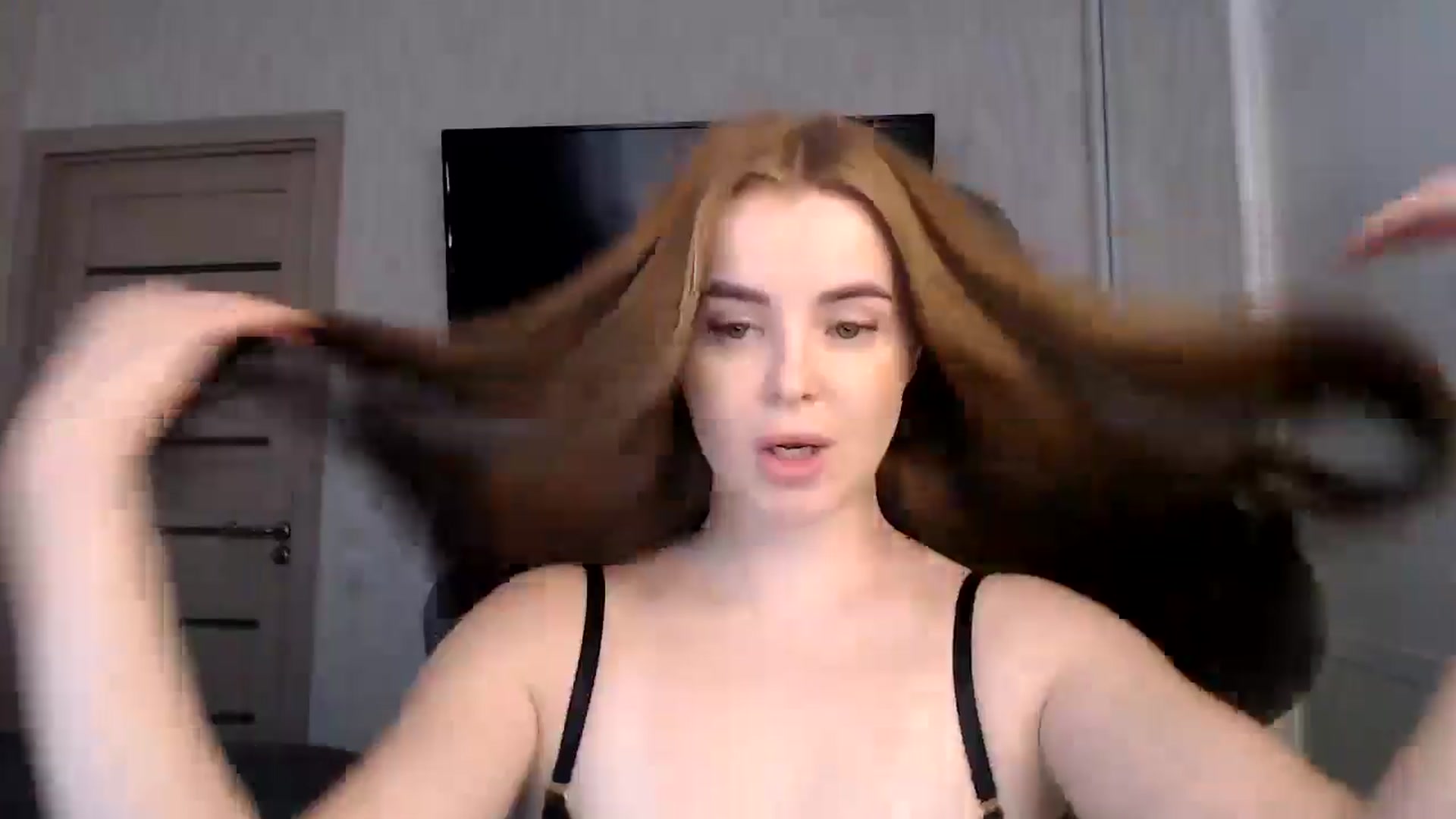 Gallery image thumbnail from BitsyMia's myfreecams stream on, 01/06/2025, 07:06 image 11 of 20