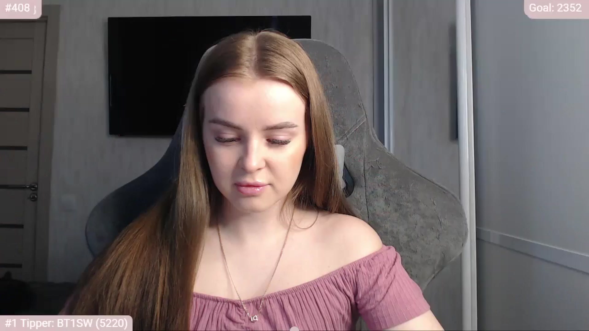 Gallery image thumbnail from BitsyMia's myfreecams stream on, 04/21/2025, 05:39 image 15 of 20
