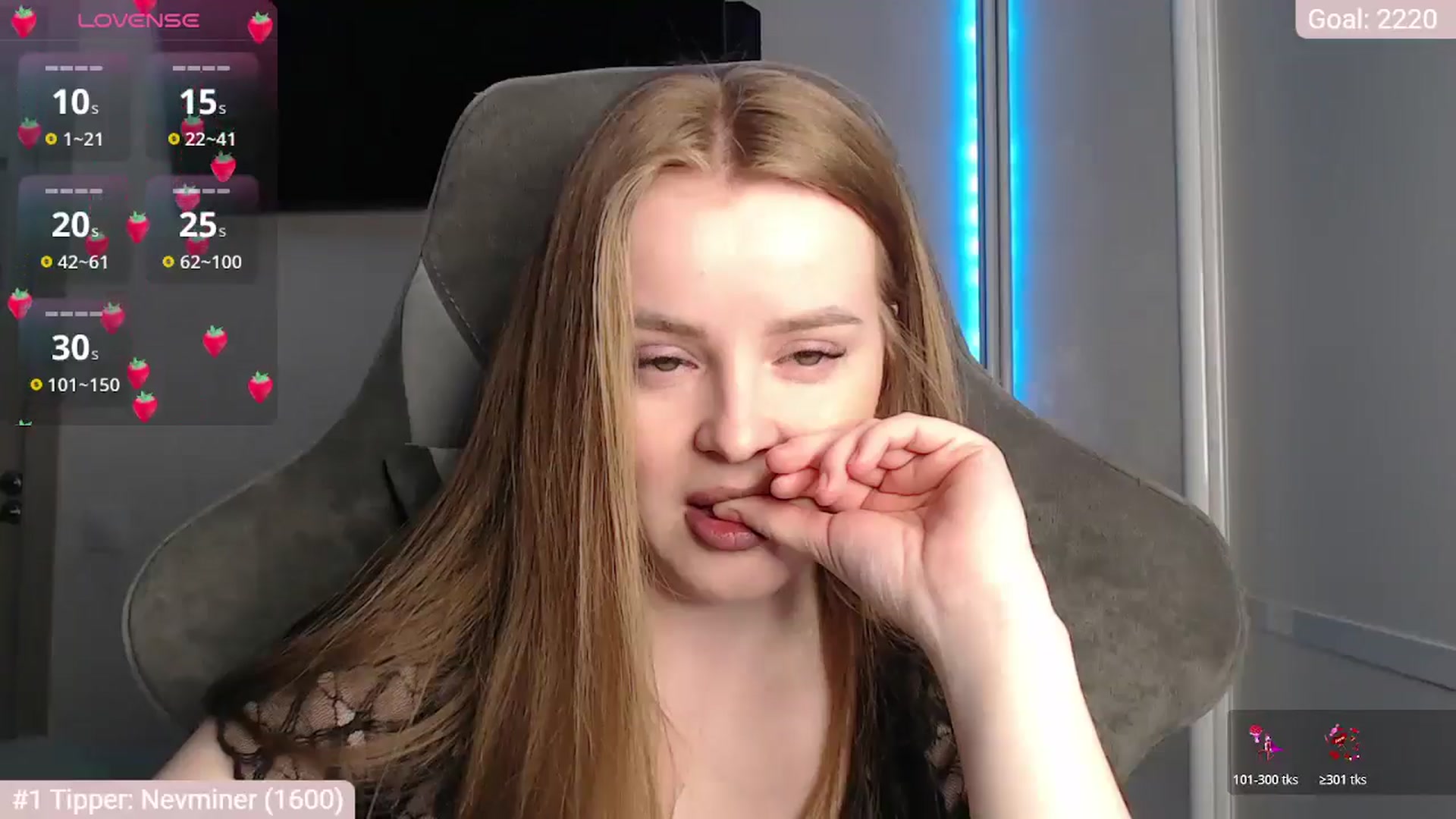 Gallery image thumbnail from BitsyMia's myfreecams stream on, 04/06/2026, 05:33 image 12 of 20