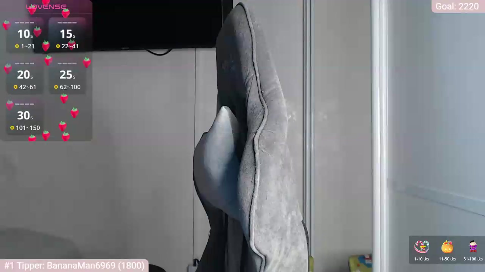 Gallery image thumbnail from BitsyMia's myfreecams stream on, 07/10/2026, 05:06 image 3 of 20