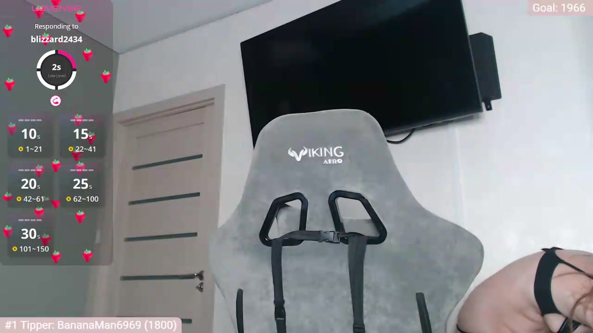 Gallery image thumbnail from BitsyMia's myfreecams stream on, 07/10/2026, 05:37 image 12 of 20