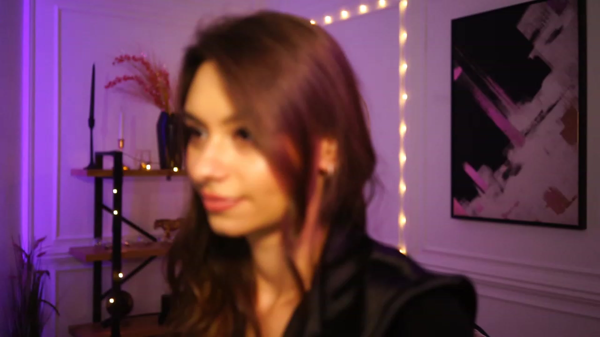Gallery image thumbnail from Bitter_Mooon's myfreecams stream on, 03/20/2023, 17:19 image 1 of 20