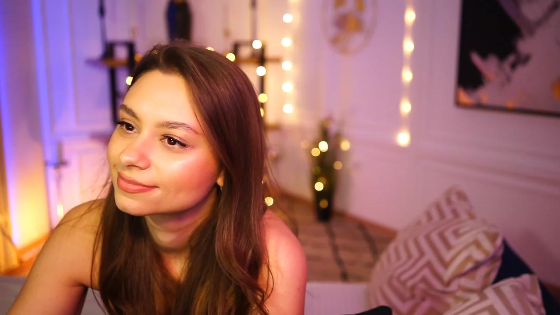 Gallery image thumbnail from Bitter_Mooon's myfreecams stream on, 03/26/2023, 09:18 image 9 of 20