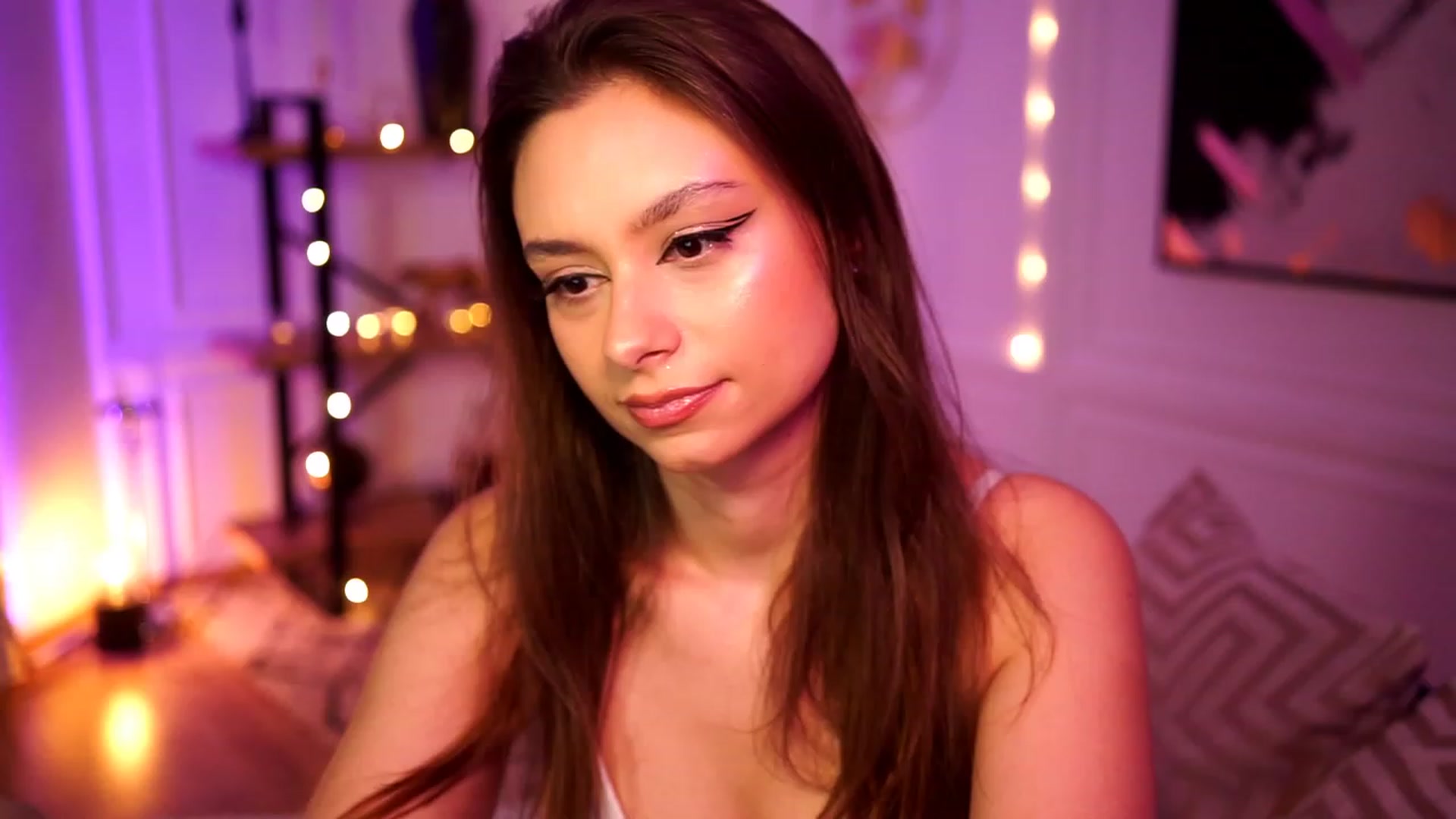 Gallery image thumbnail from Bitter_Mooon's myfreecams stream on, 04/16/2023, 19:18 image 1 of 20