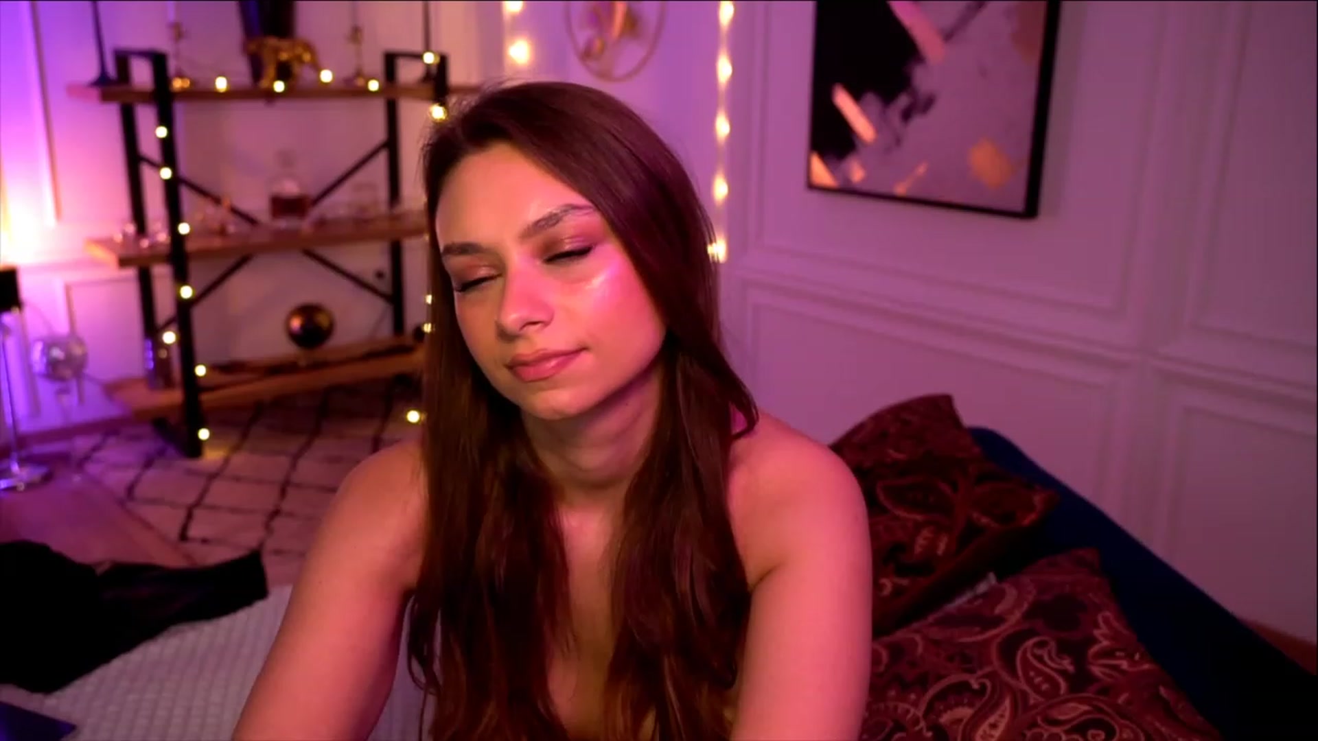 Gallery image thumbnail from Bitter_Mooon's myfreecams stream on, 05/14/2023, 14:28 image 6 of 20