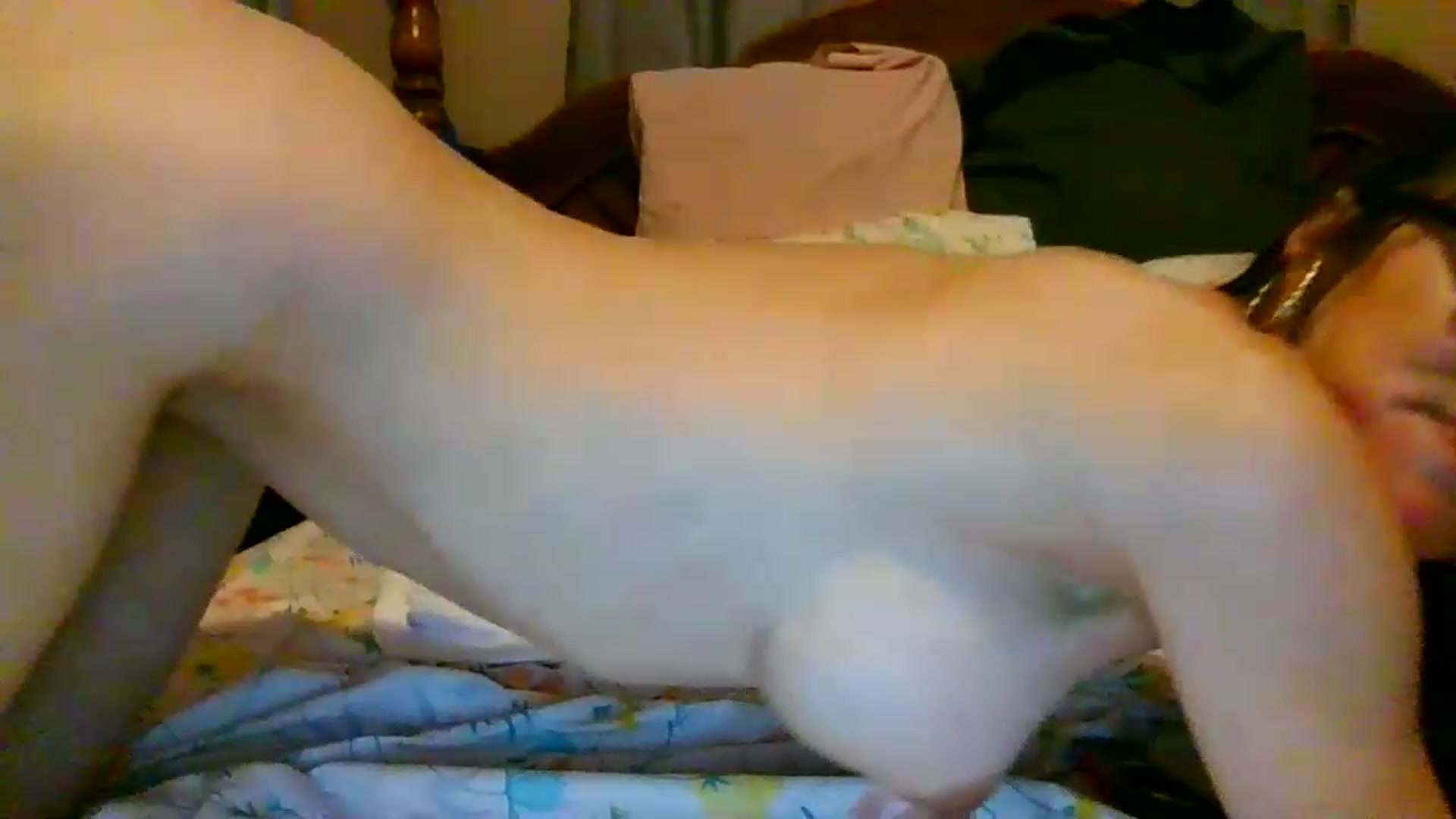 Gallery image thumbnail from BizKat's myfreecams stream on, 11/28/2022, 16:10 image 15 of 20