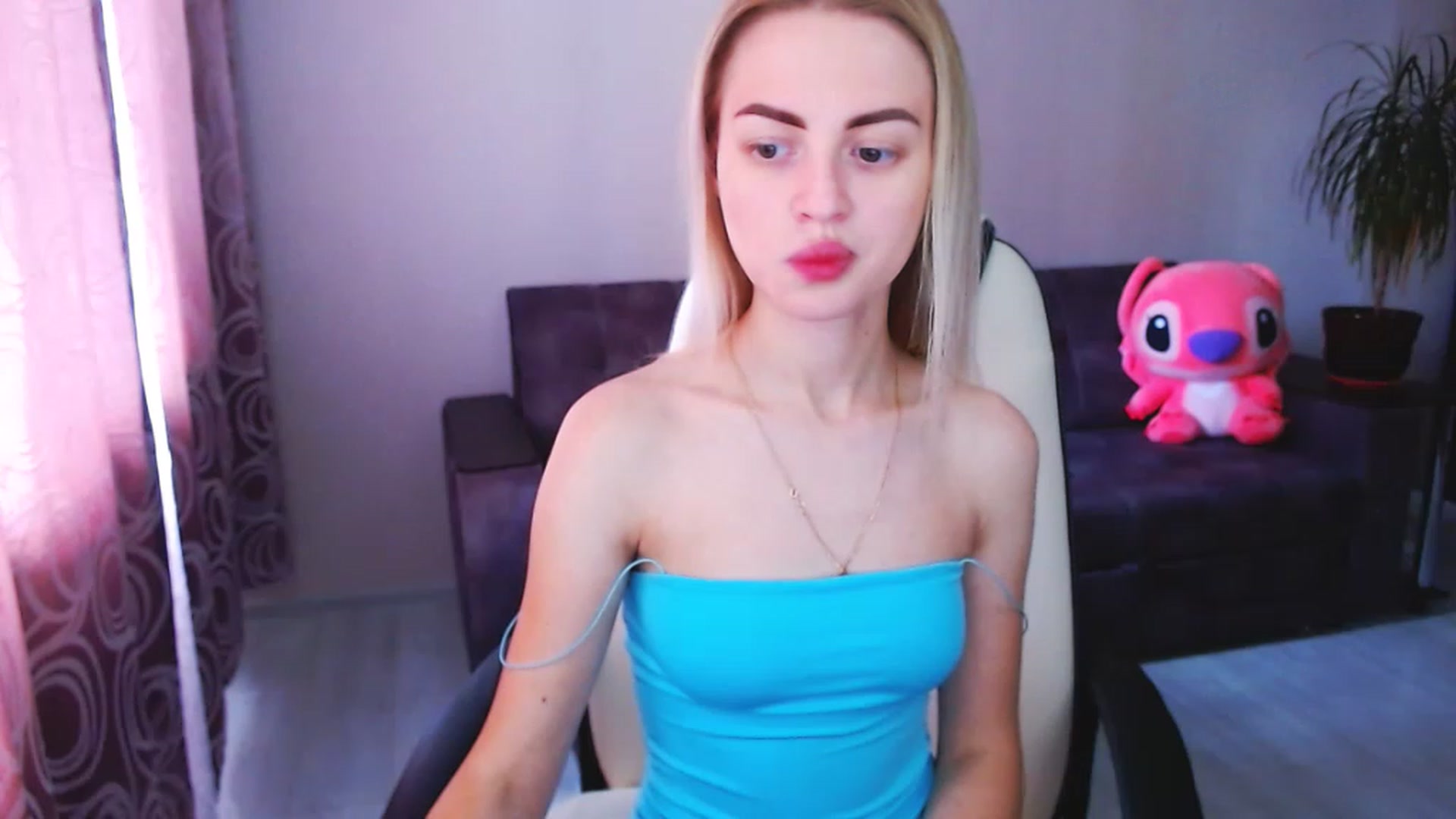 Gallery image thumbnail from BlackLovee's myfreecams stream on, 06/22/2023, 11:12 image 14 of 20