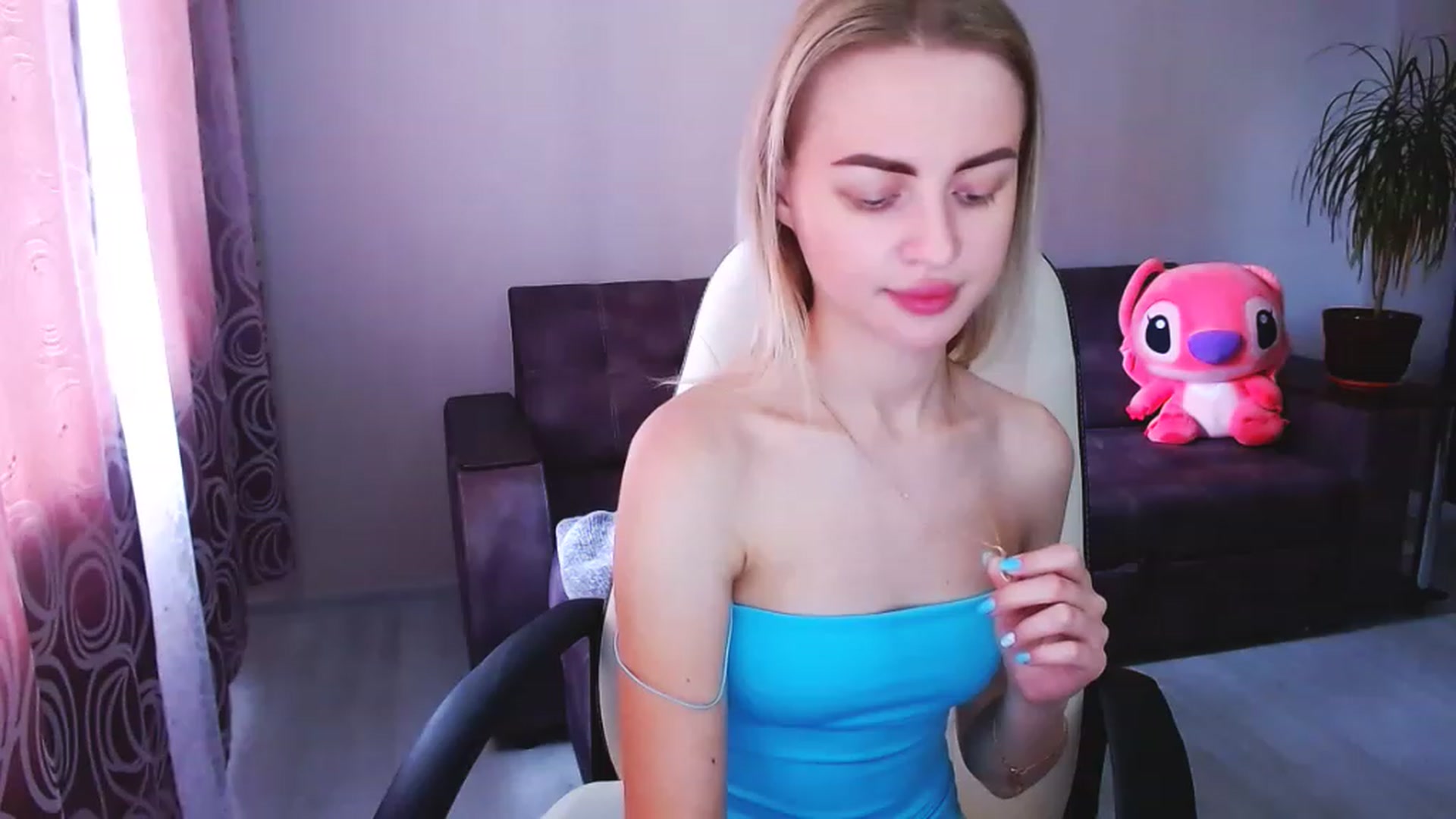 Gallery image thumbnail from BlackLovee's myfreecams stream on, 06/22/2023, 11:12 image 19 of 20